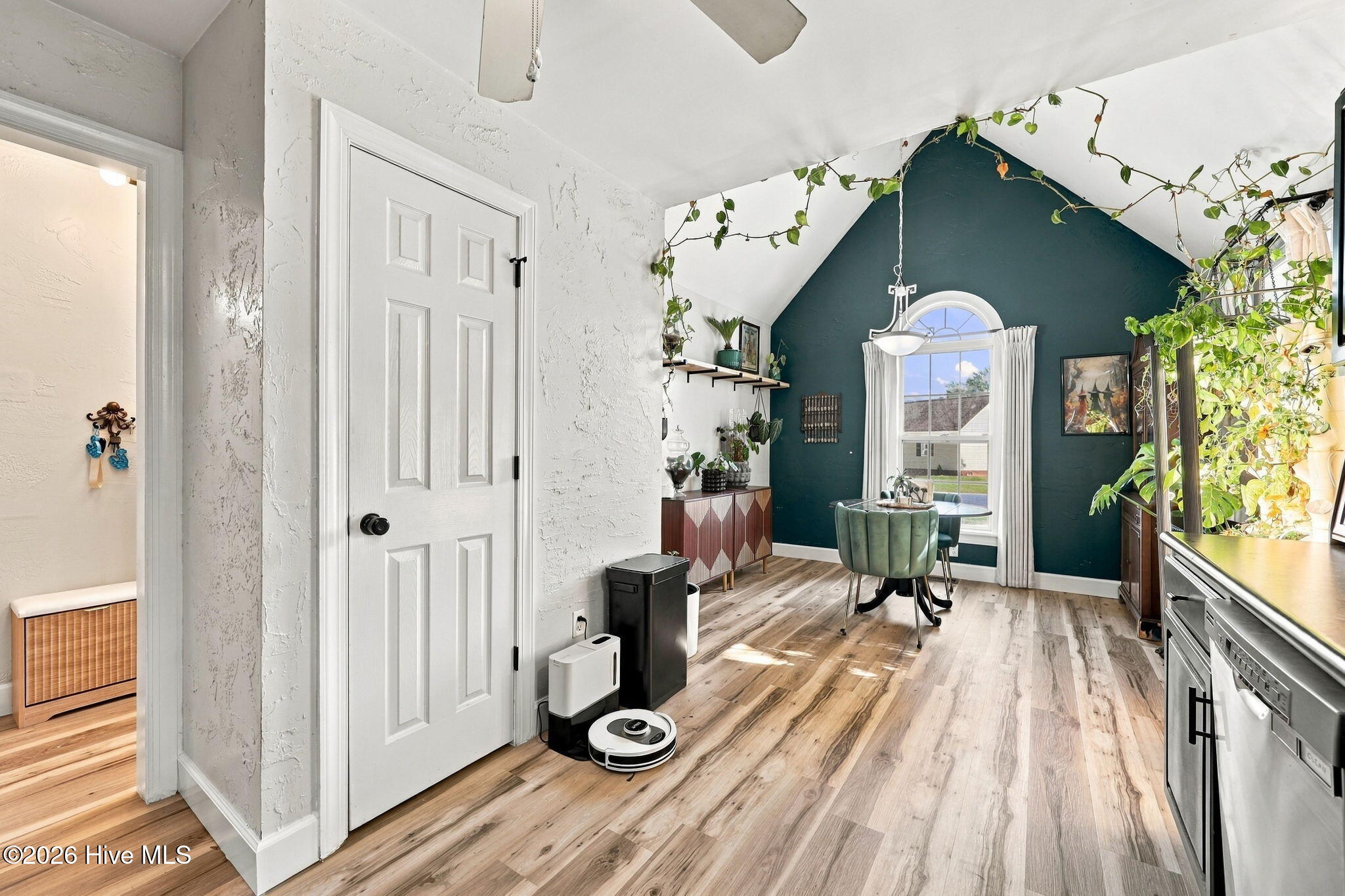 208 John Avenue Property Photo 13