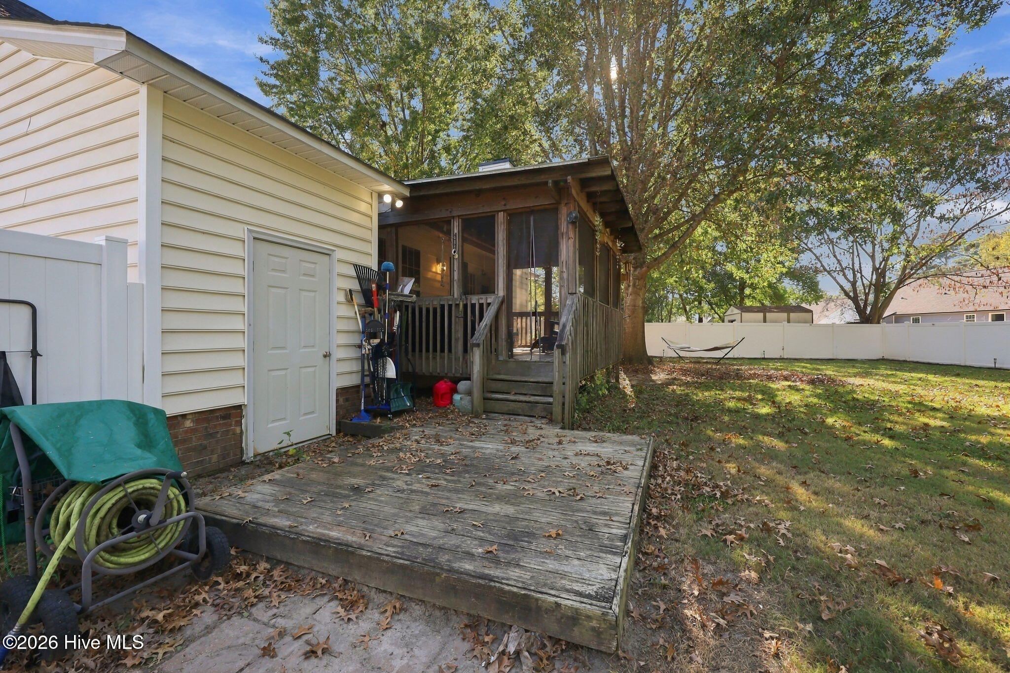 208 John Avenue Property Photo 37