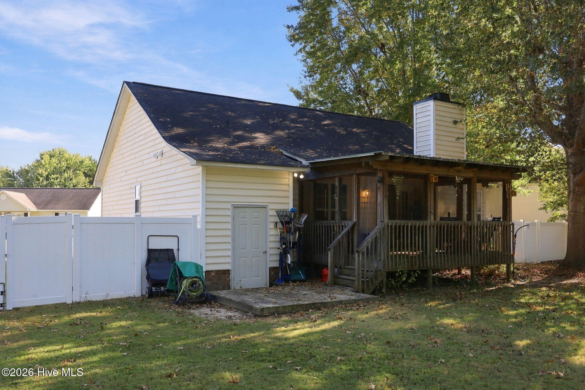 208 John Avenue Property Photo 40