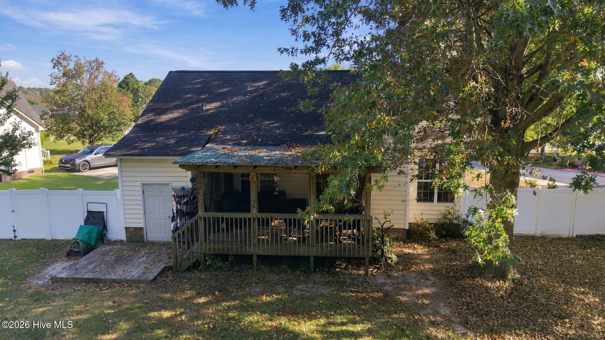 208 John Avenue Property Photo 43
