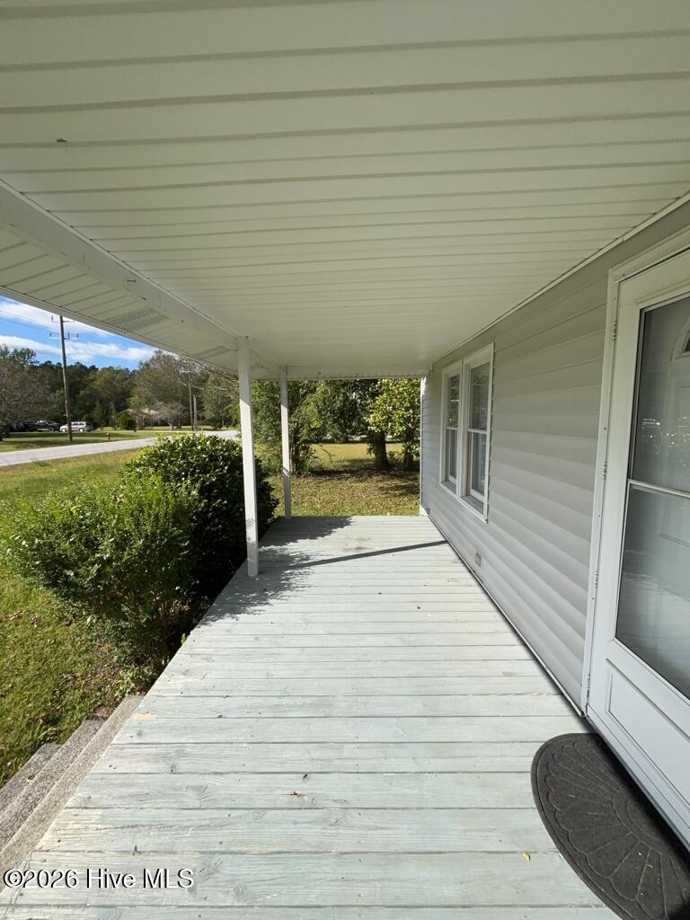 1524 Belgrade Swansboro Road Property Photo 2