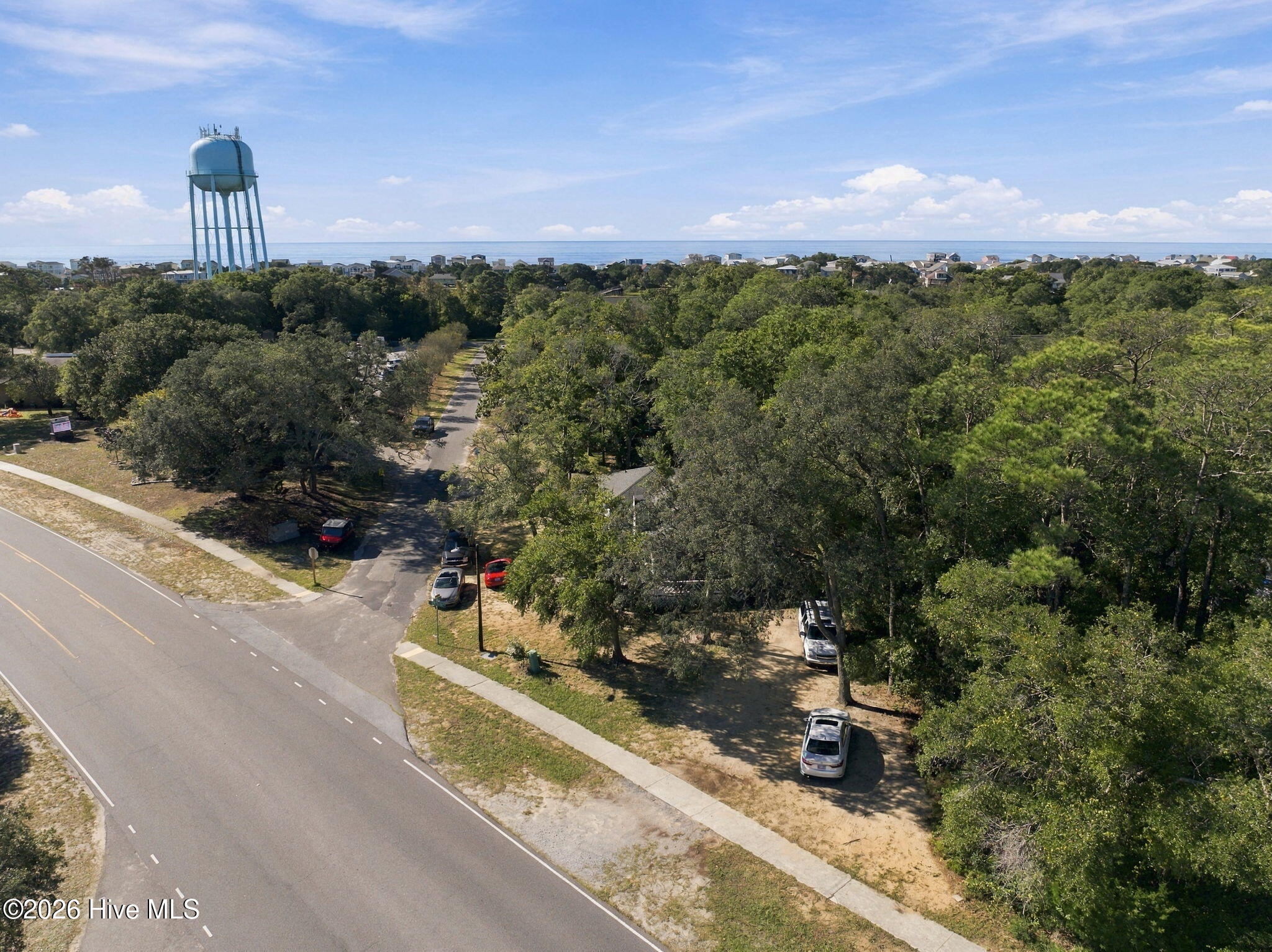 2907 E Oak Island Drive Property Photo 9
