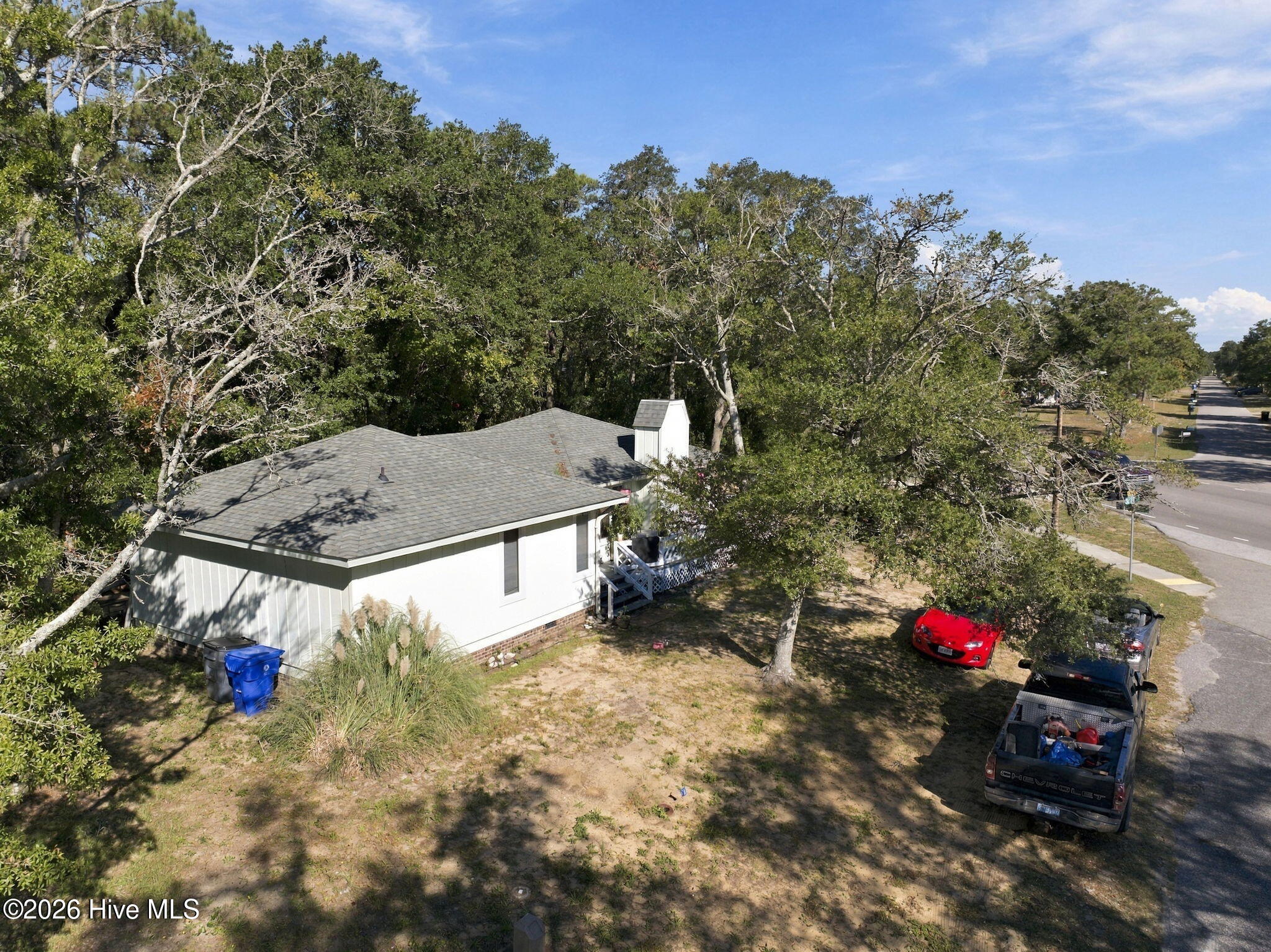 2907 E Oak Island Drive Property Photo 11