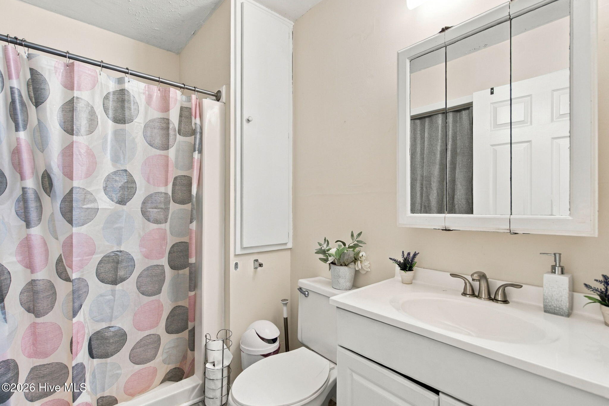 2907 E Oak Island Drive Property Photo 22