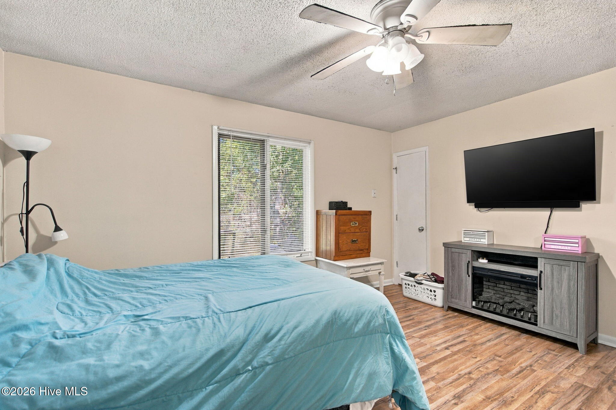 2907 E Oak Island Drive Property Photo 25