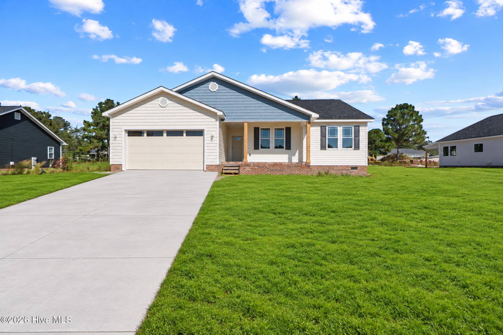 284 Adelia Drive Property Photo 1