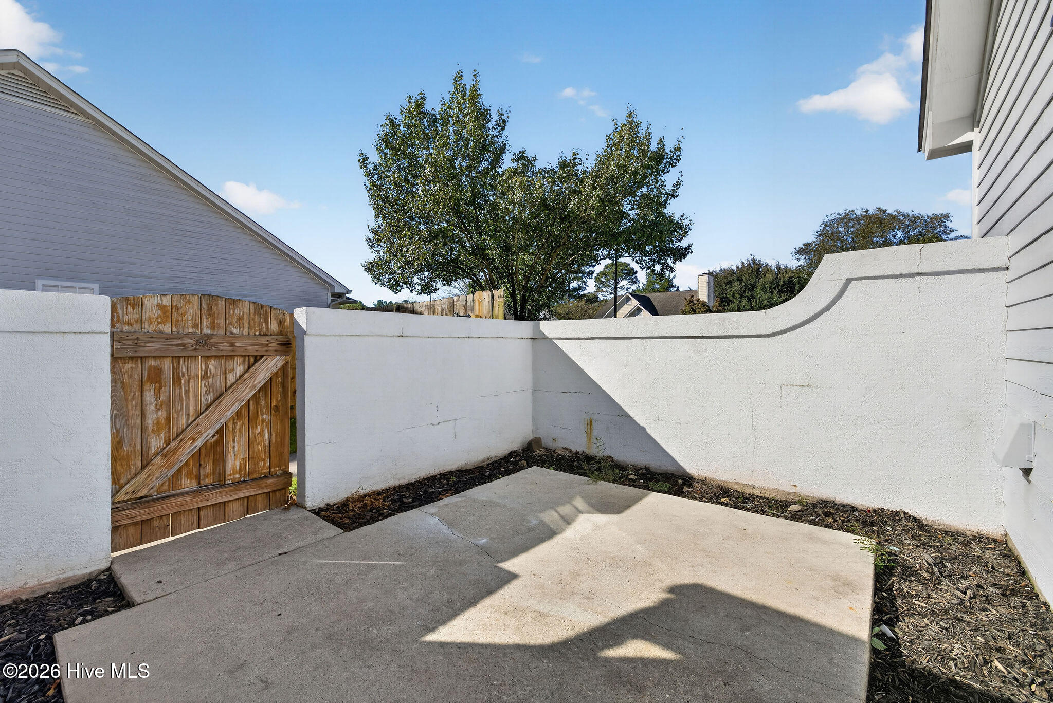 609 Bay Blossom Drive Property Photo 7