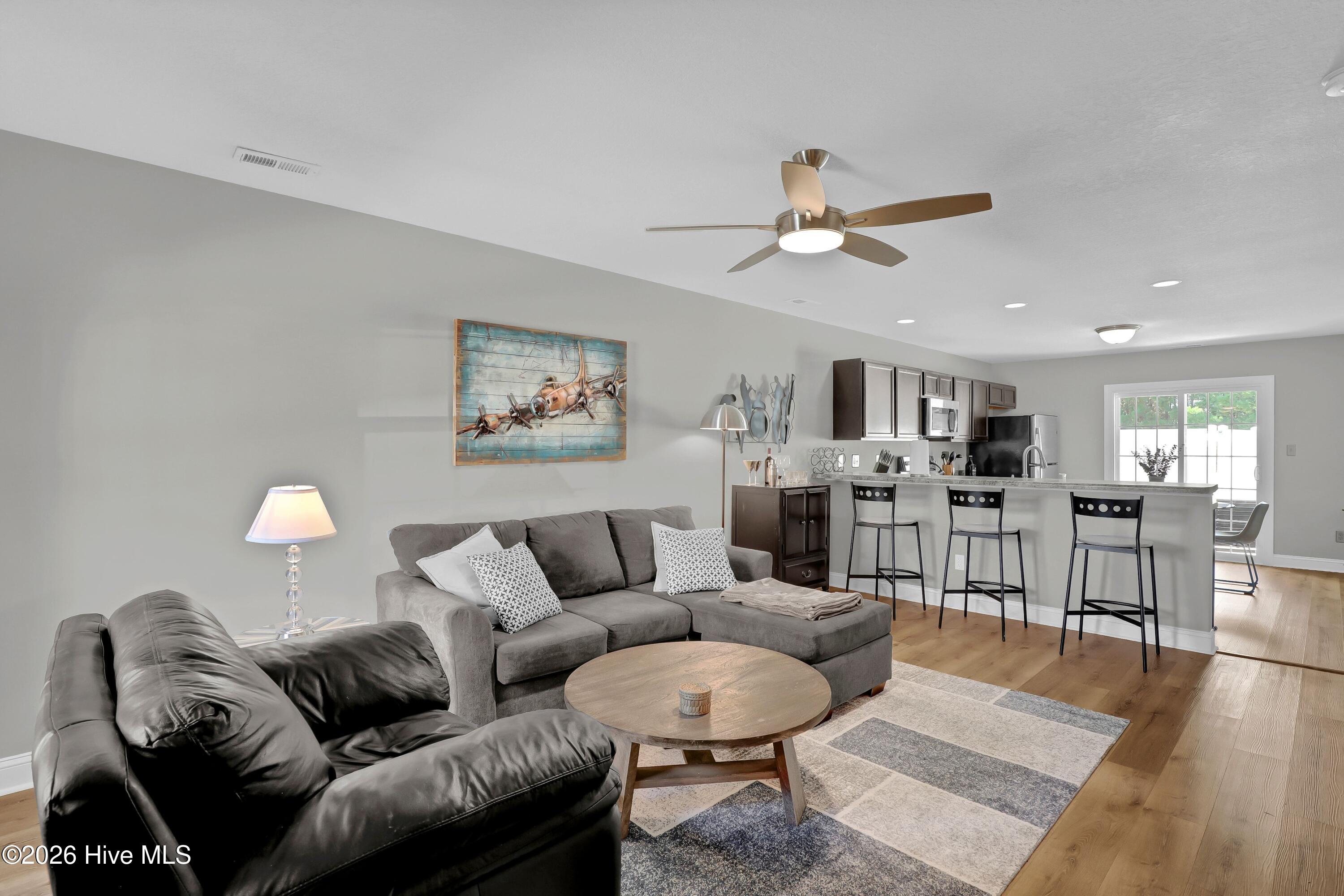 123 W Murrow Lane Property Photo 4