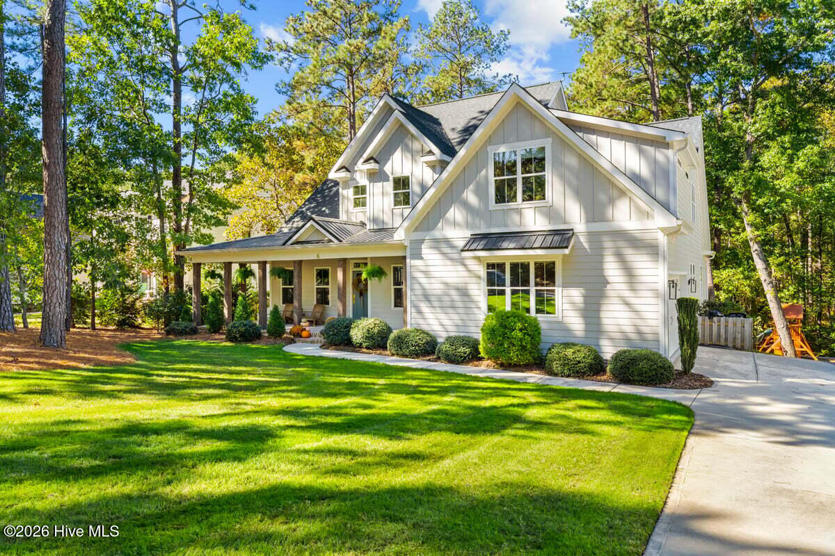 6 Arbutus Lane Property Photo 1