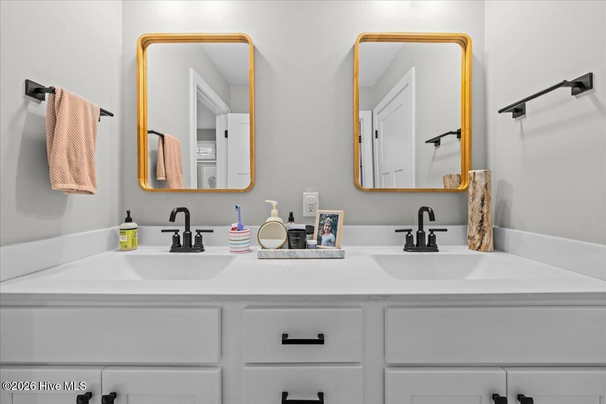 6 Arbutus Lane Property Photo 36