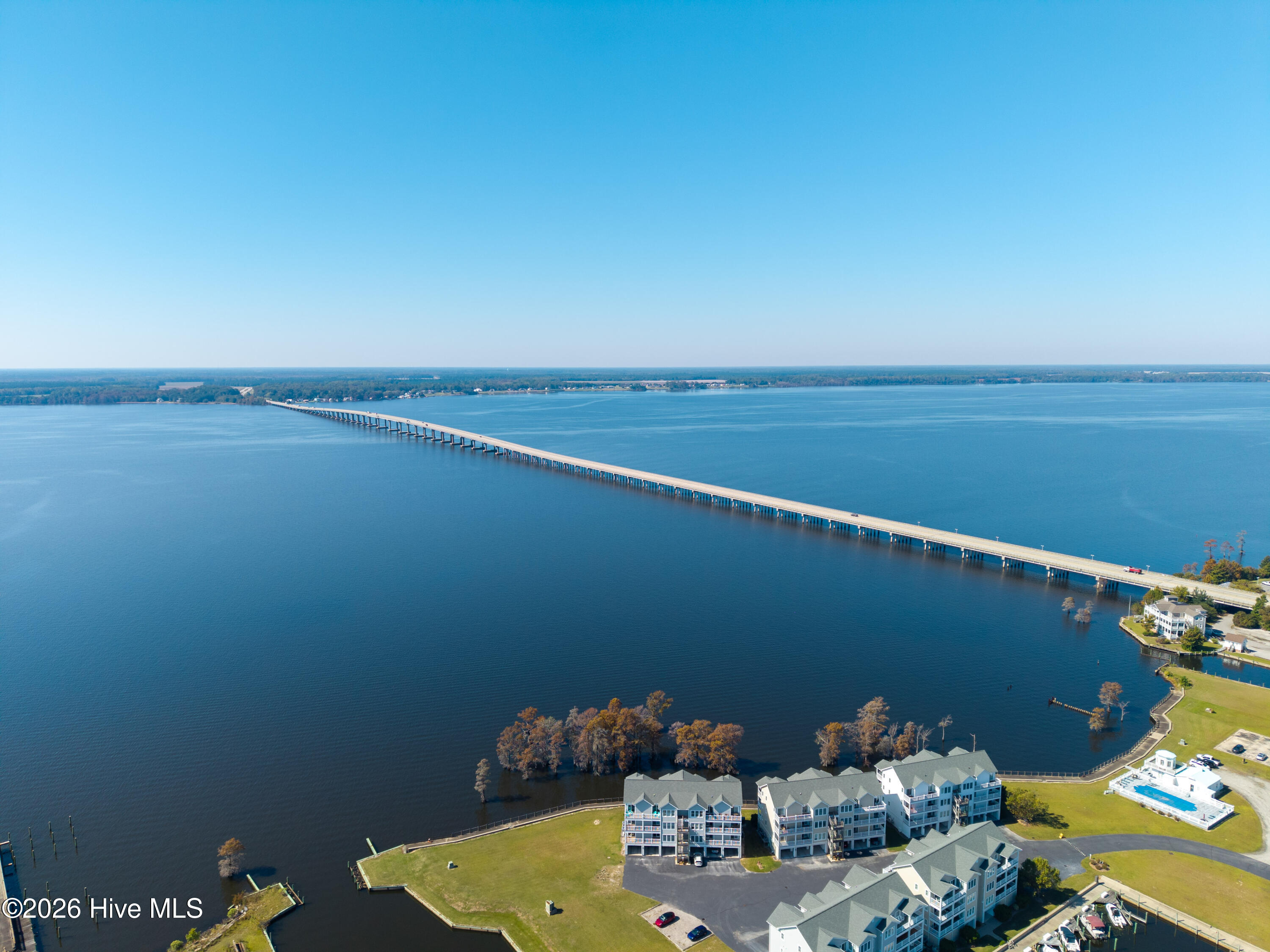 420 Captains Cove Unit B Property Photo 2
