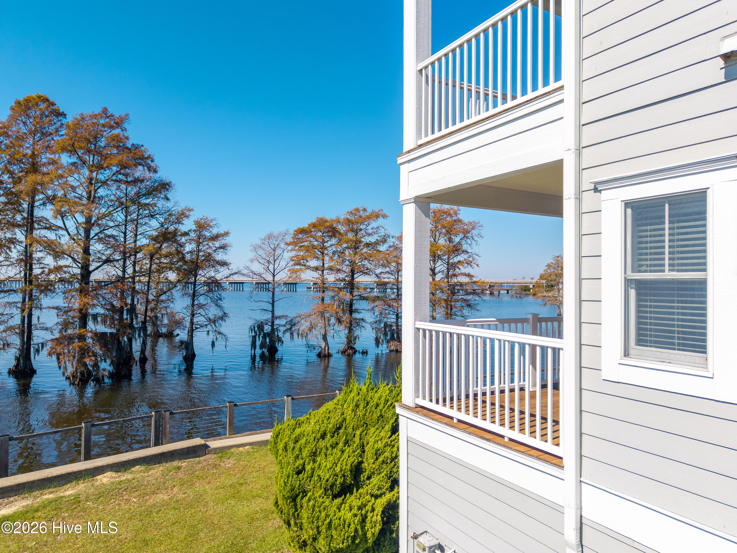 420 Captains Cove Unit B Property Photo 6