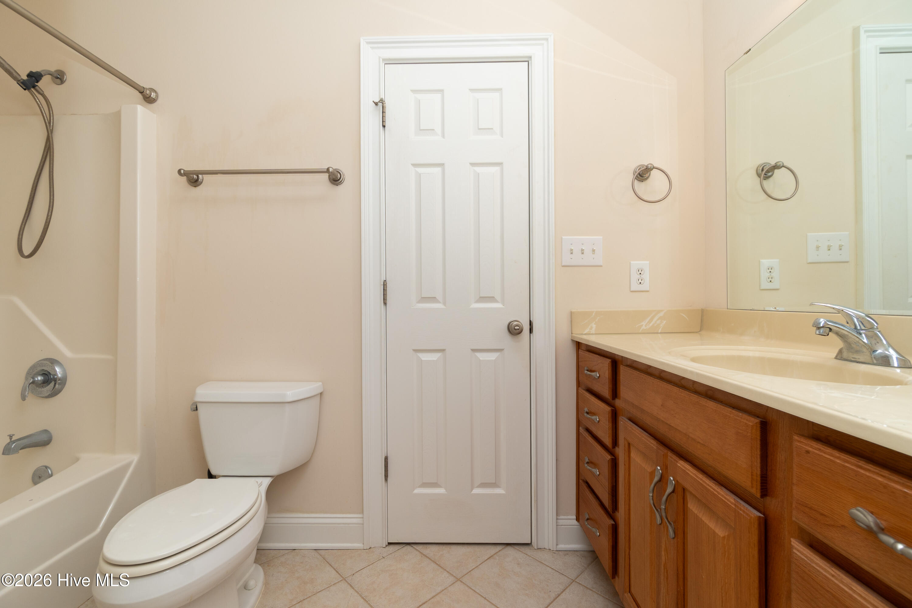 420 Captains Cove Unit B Property Photo 29
