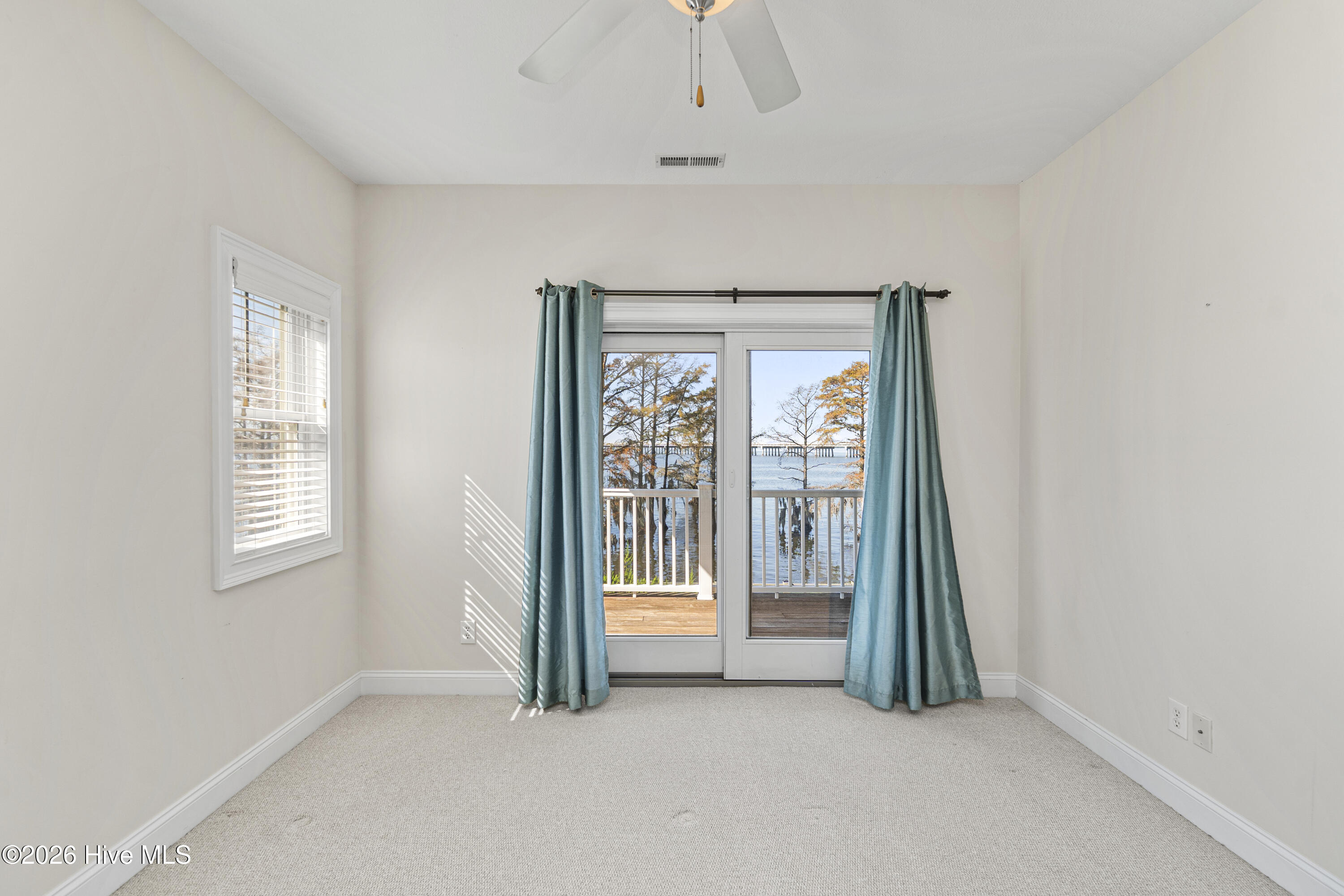 420 Captains Cove Unit B Property Photo 34