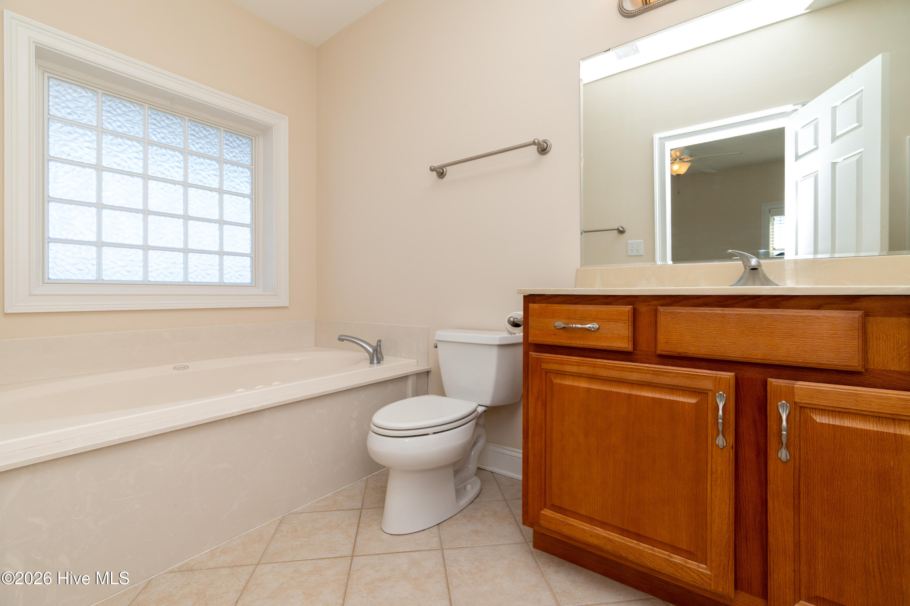 420 Captains Cove Unit B Property Photo 36
