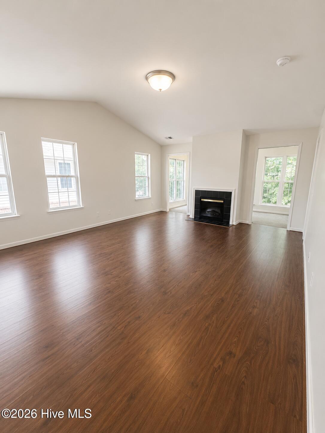 2235 Locksley Woods Drive E Property Photo 10