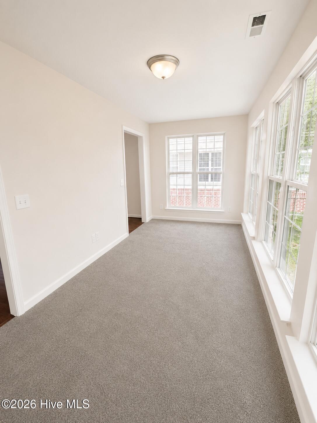 2235 Locksley Woods Drive E Property Photo 14