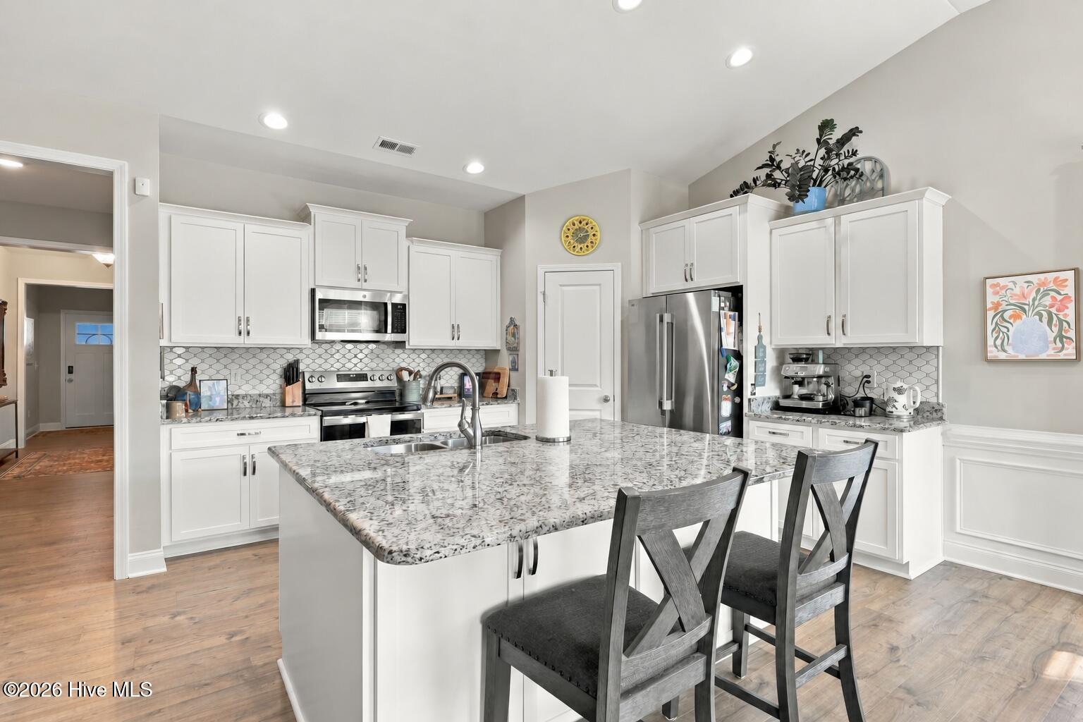 242 Thistle Court Property Photo 14