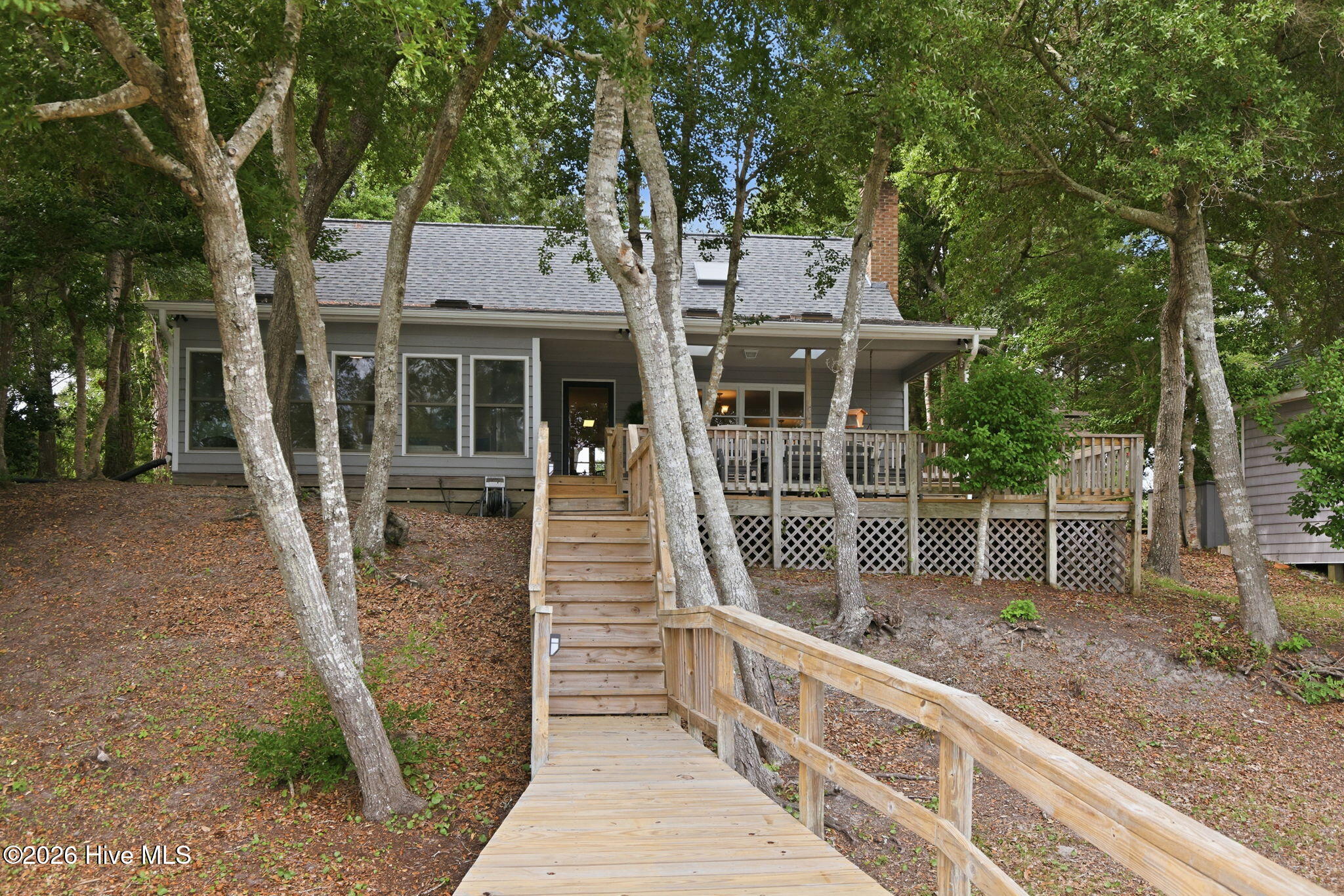 7207 Archers Creek Drive Property Photo 1
