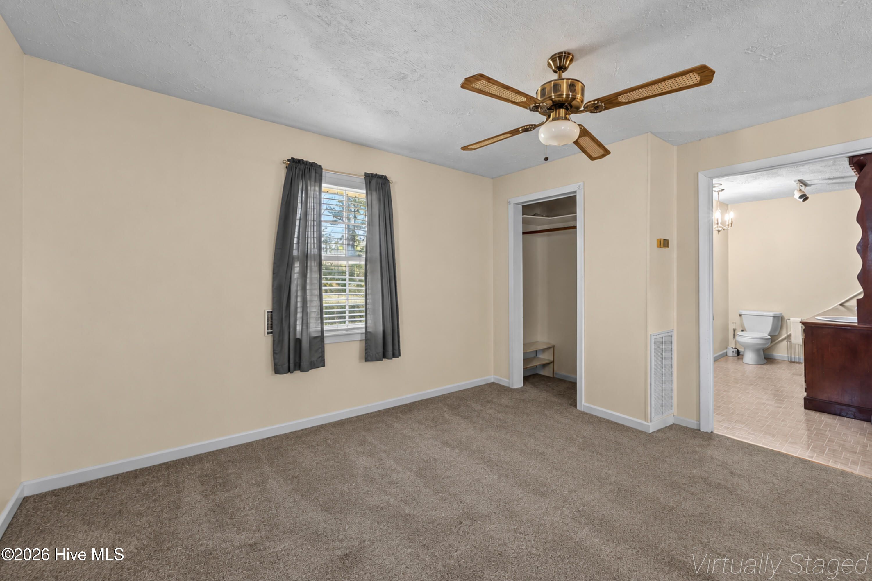 144 Victoria Drive Property Photo 12