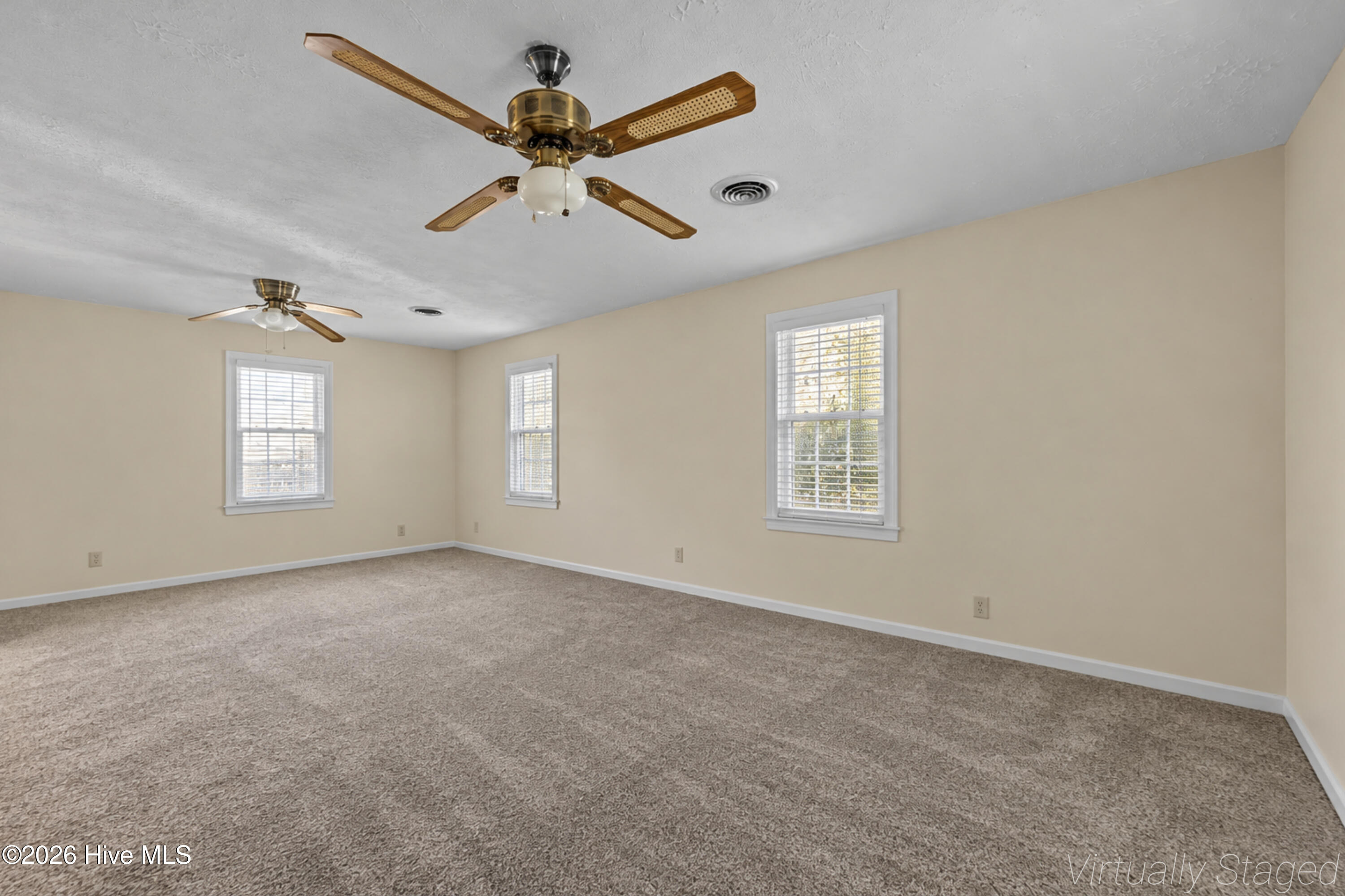 144 Victoria Drive Property Photo 14