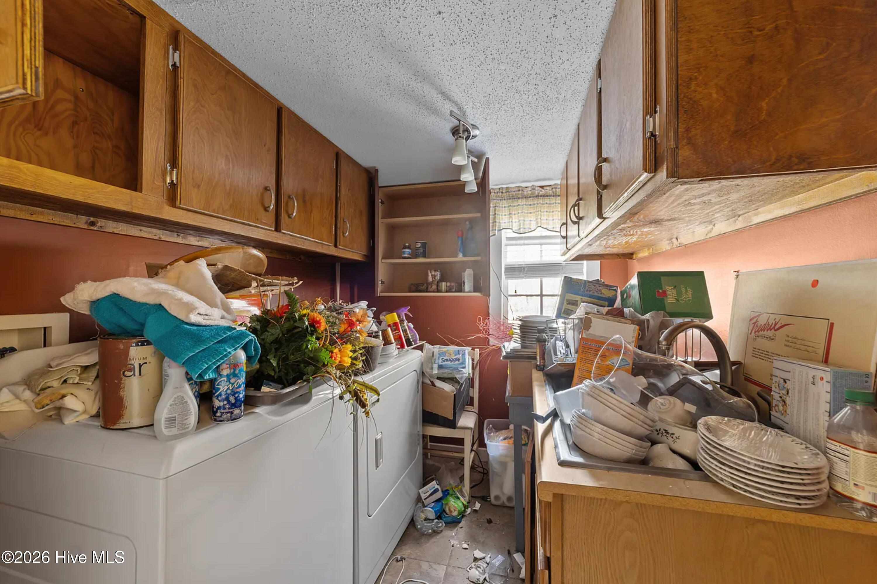 144 Victoria Drive Property Photo 22