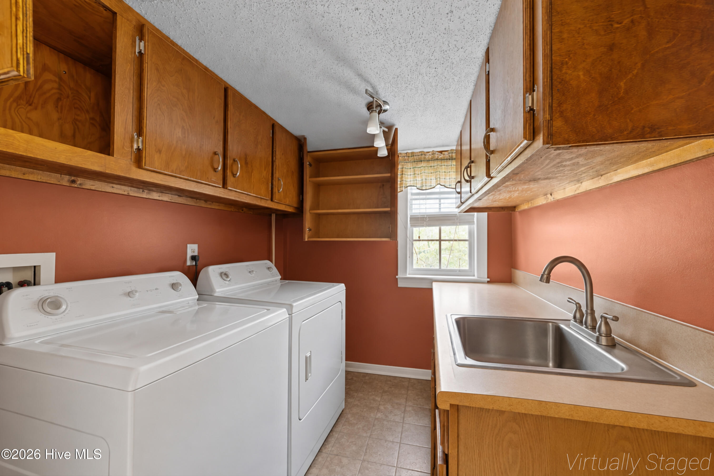 144 Victoria Drive Property Photo 23
