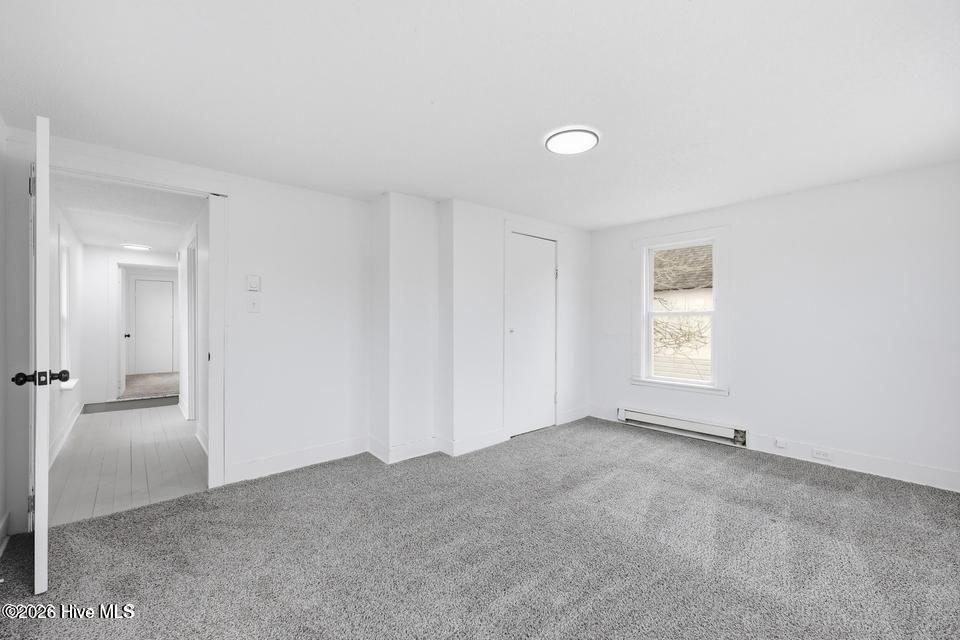 200 Queen Street Property Photo 14