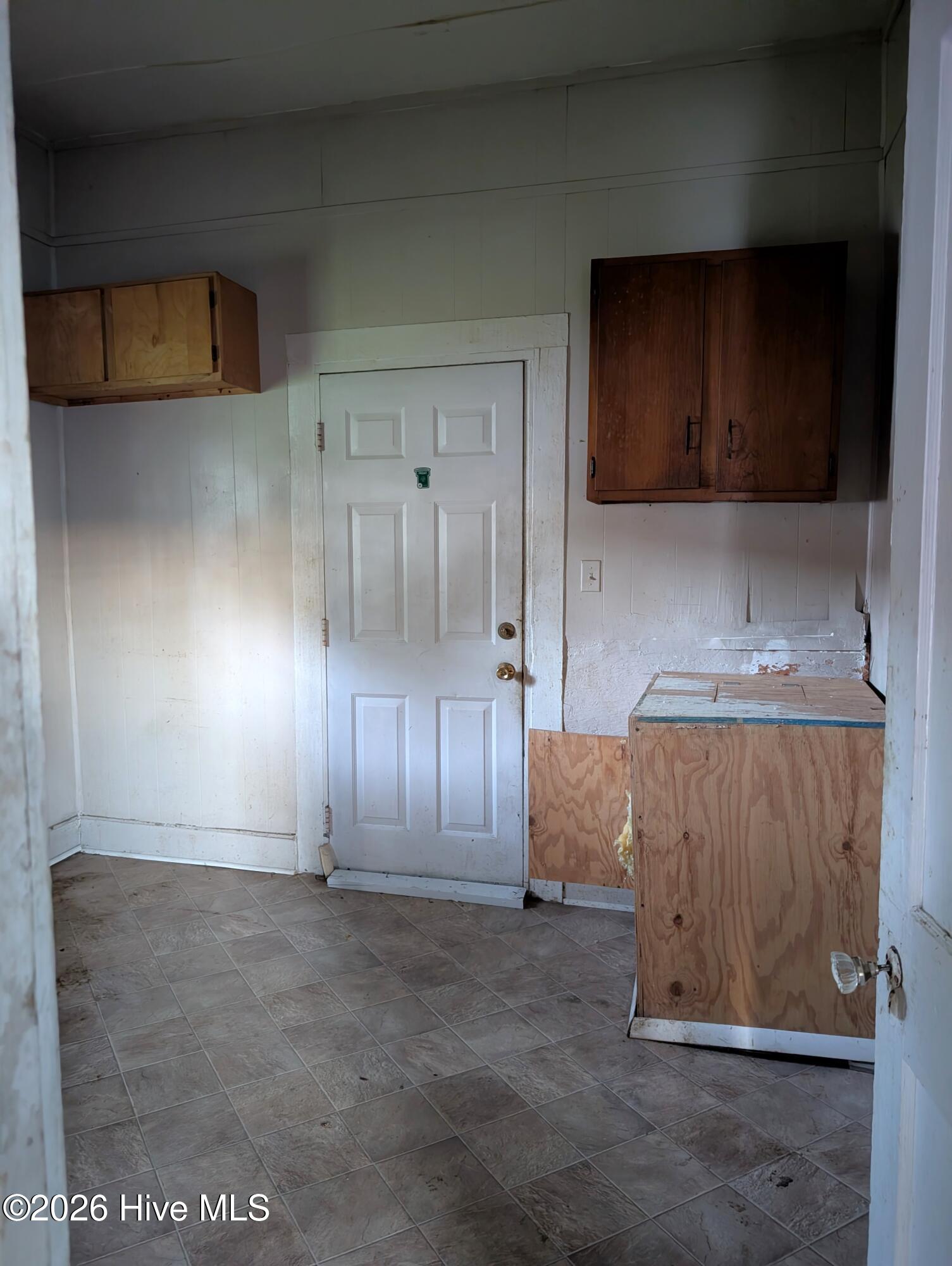 106 Ash Street E Property Photo 7