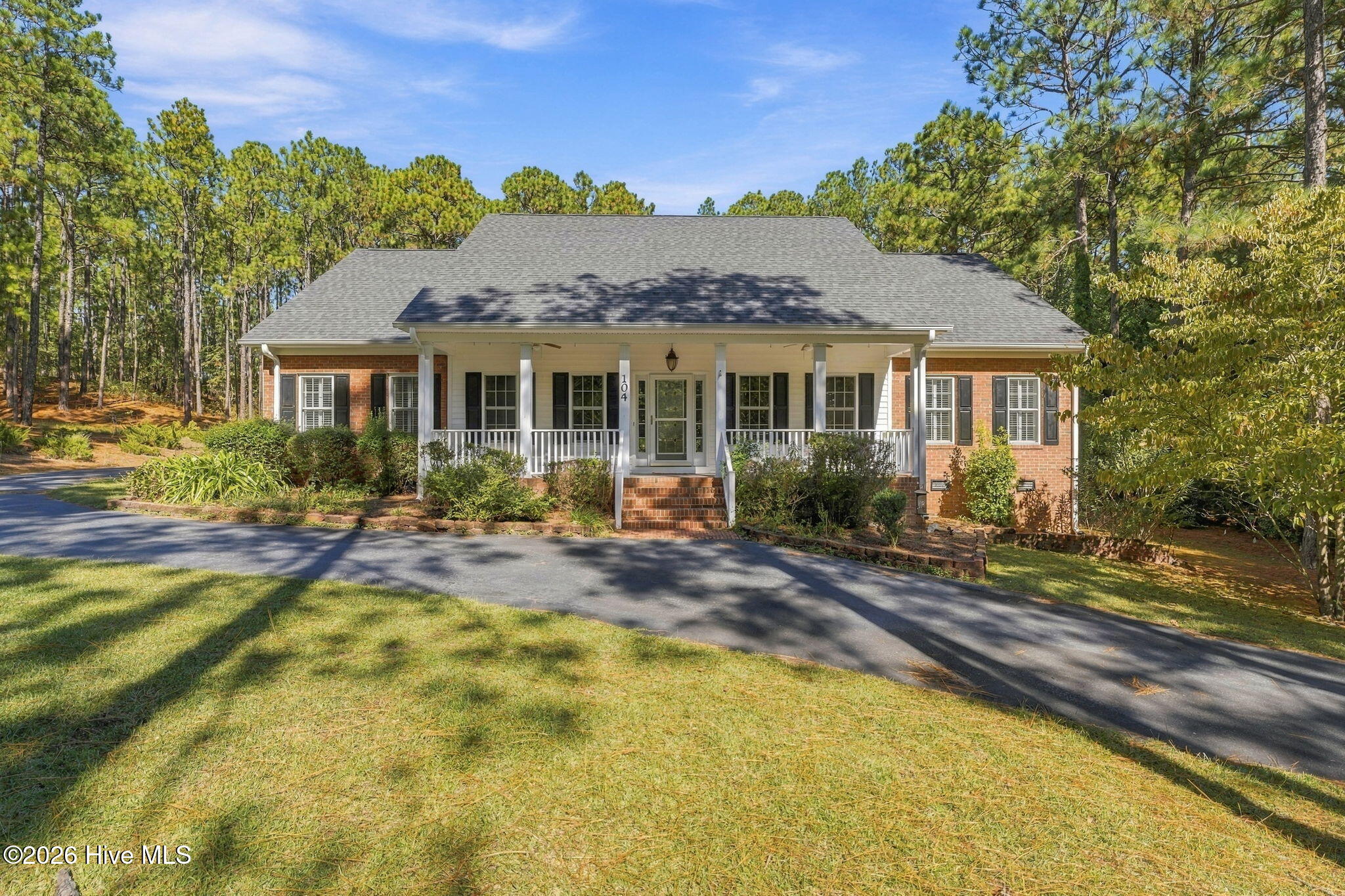 104 Mccracken Drive Property Photo 1
