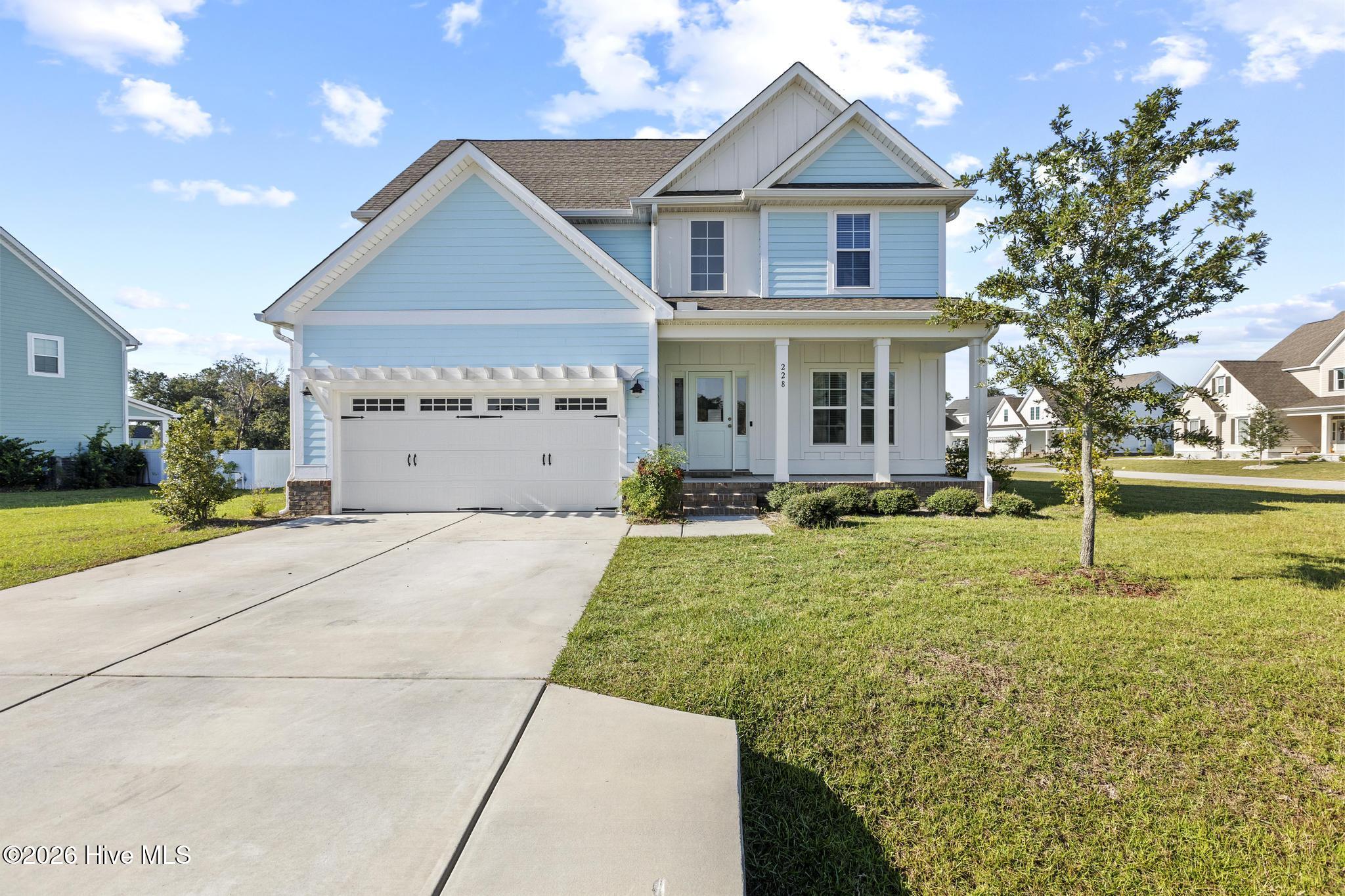 228 Coastline Circle Property Photo 1