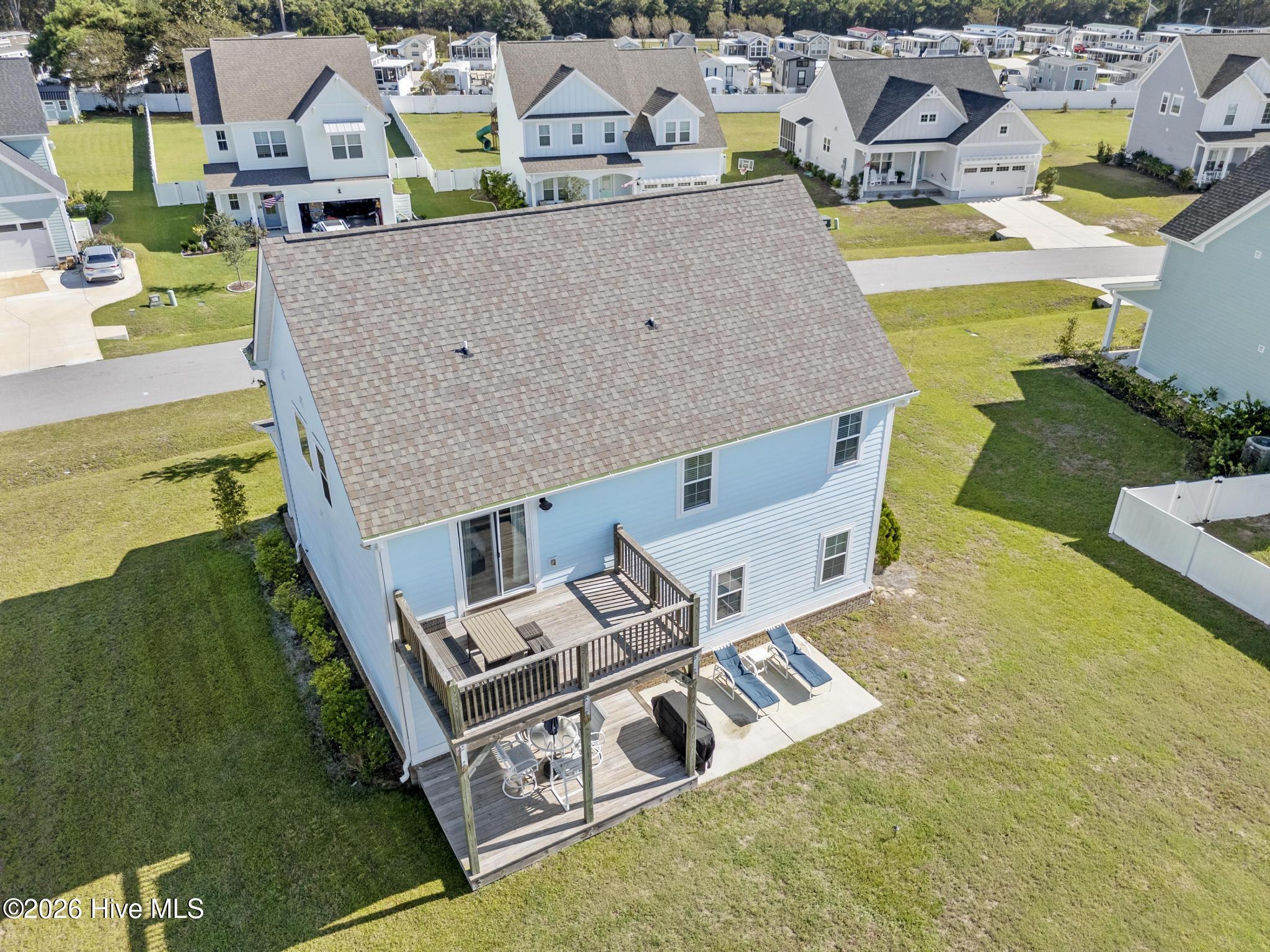 228 Coastline Circle Property Photo 35