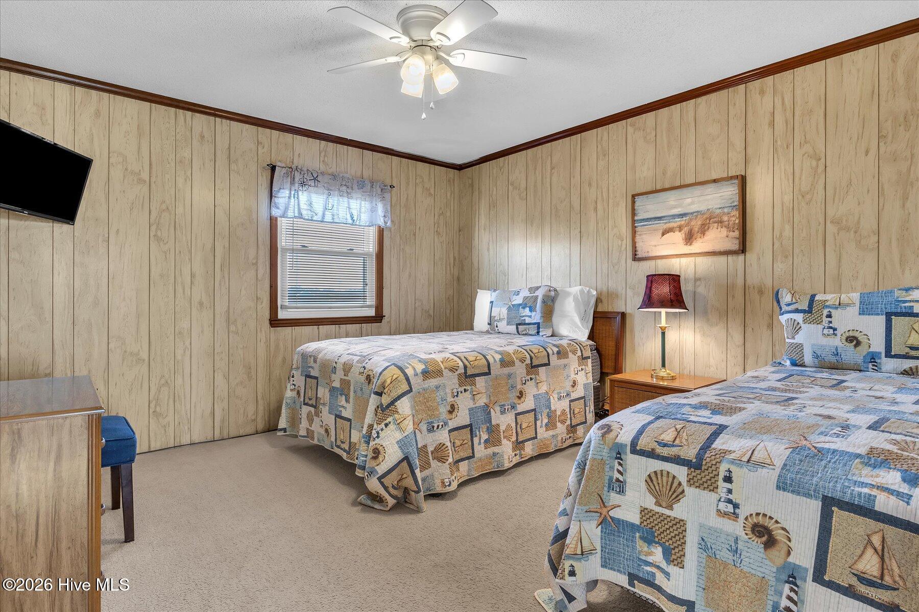 4319 E Beach Drive Property Photo 20