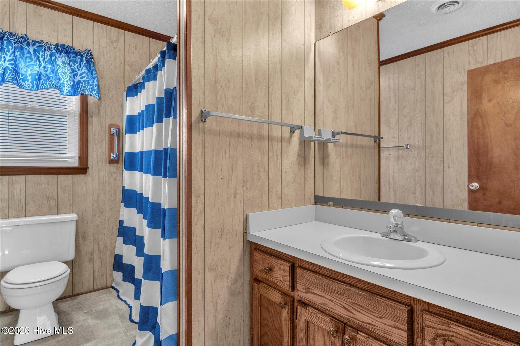 4319 E Beach Drive Property Photo 25