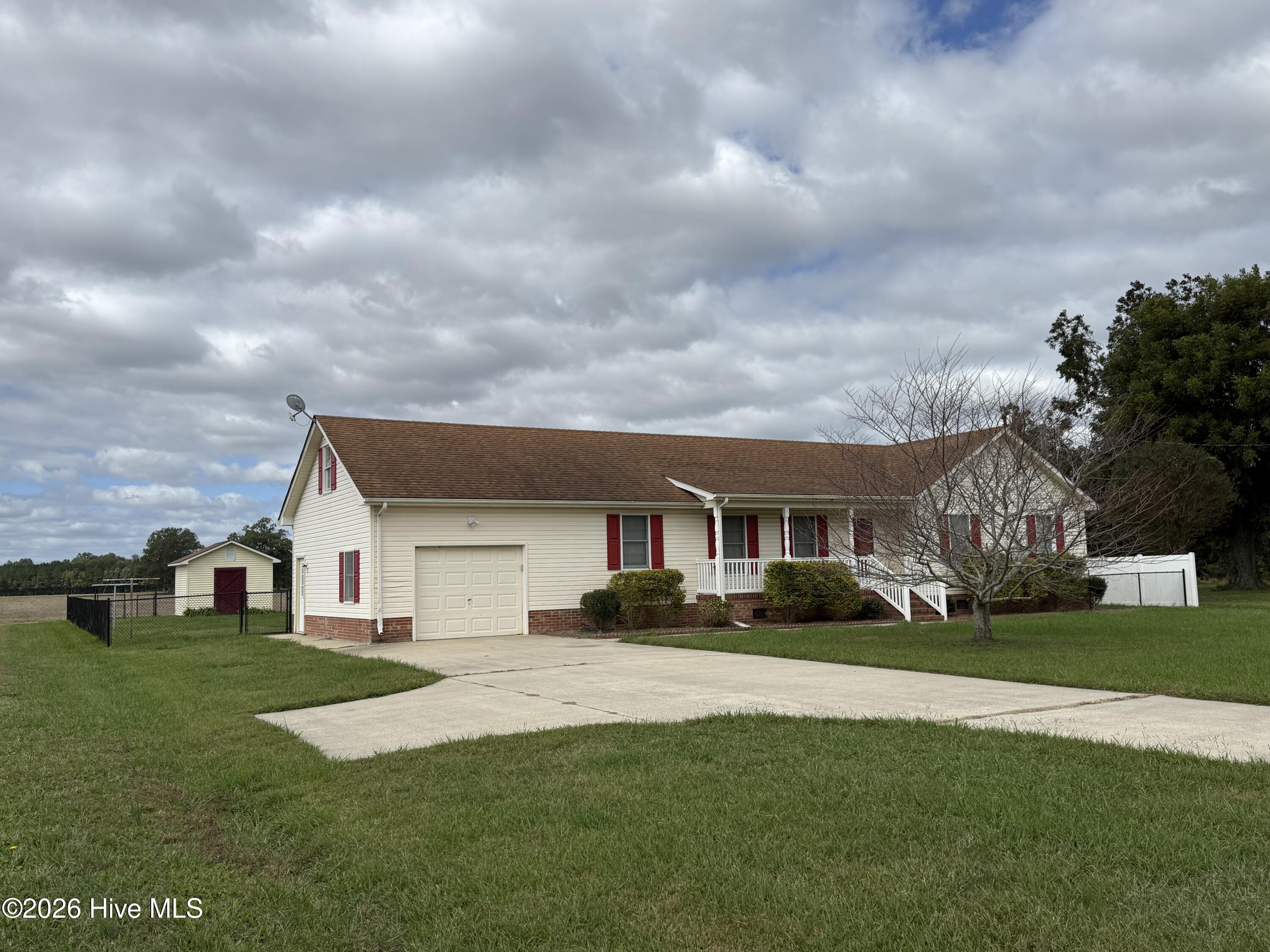 352 Woodland Church Road Property Photo 1