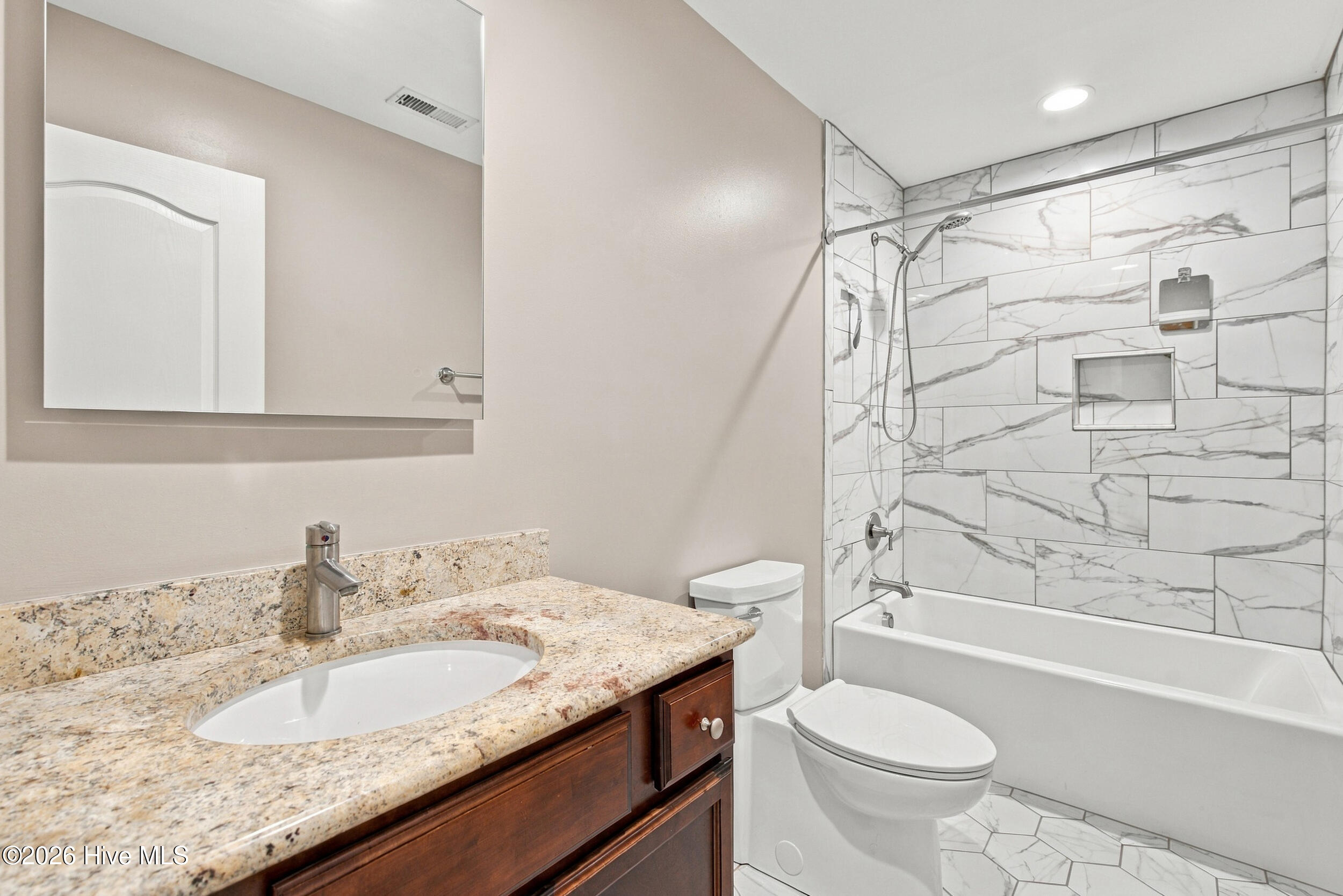 1570 Stones Edge Loop Property Photo 31
