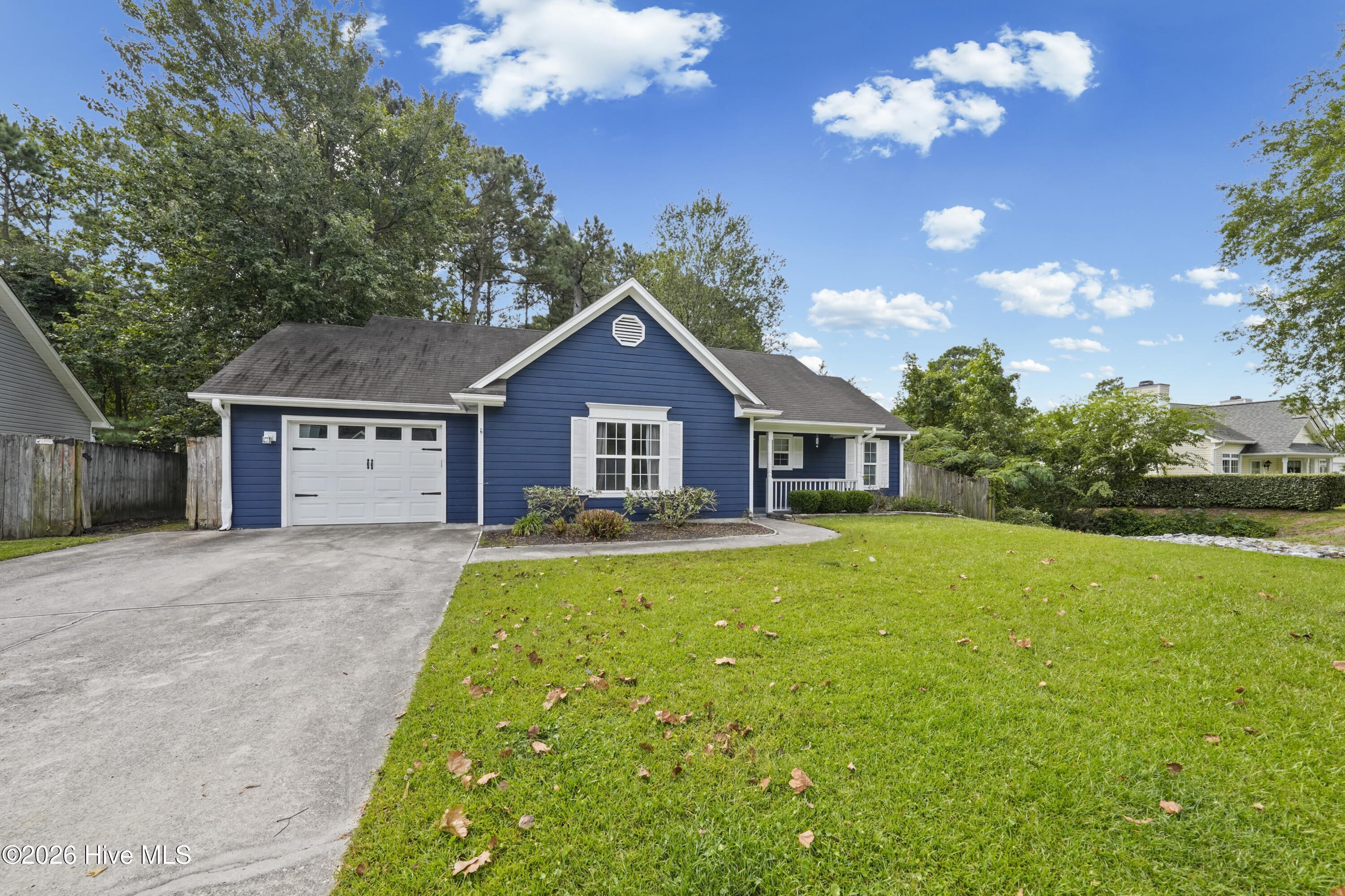2219 Sapling Circle Property Photo 5