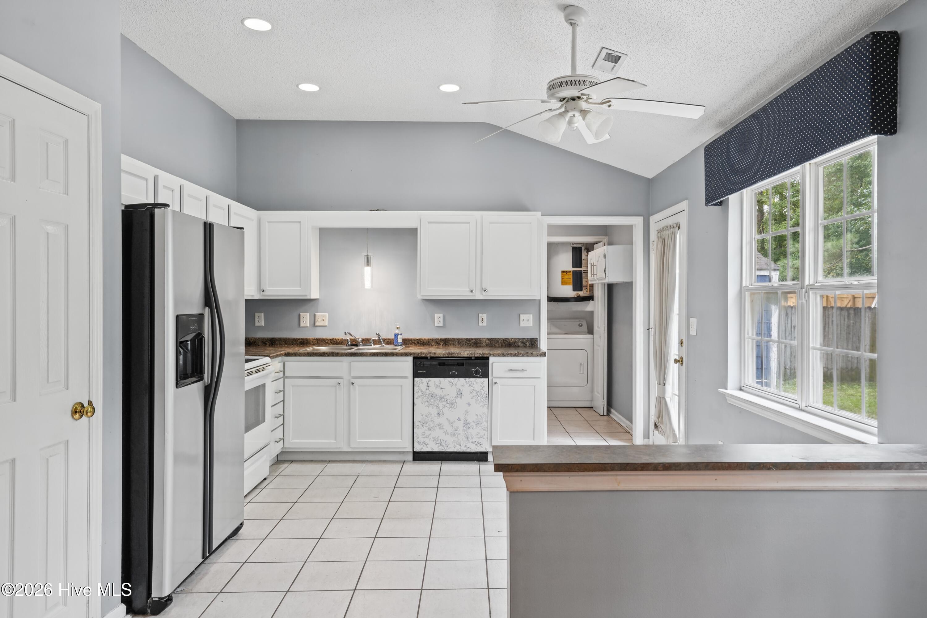 2219 Sapling Circle Property Photo 10
