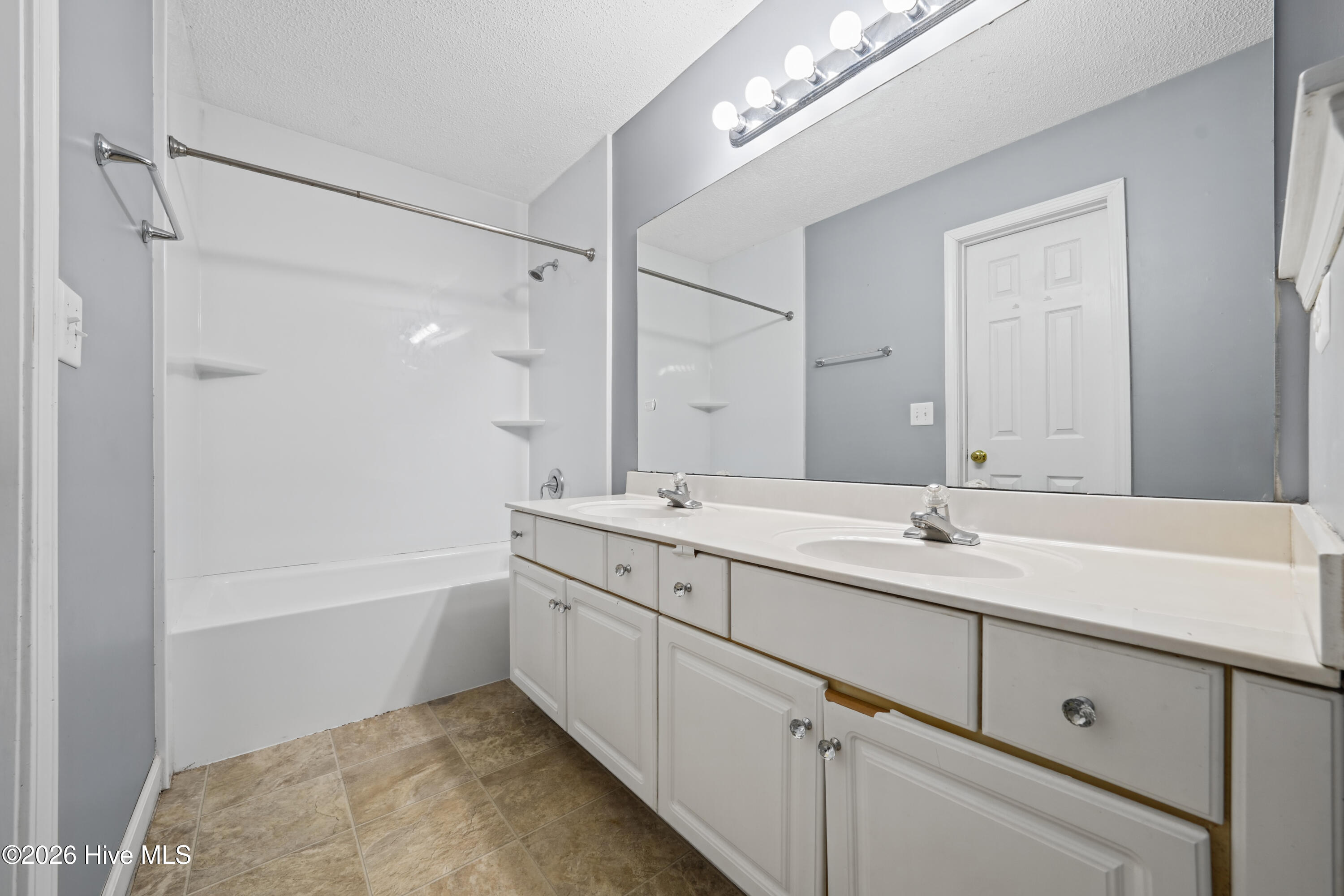 2219 Sapling Circle Property Photo 18