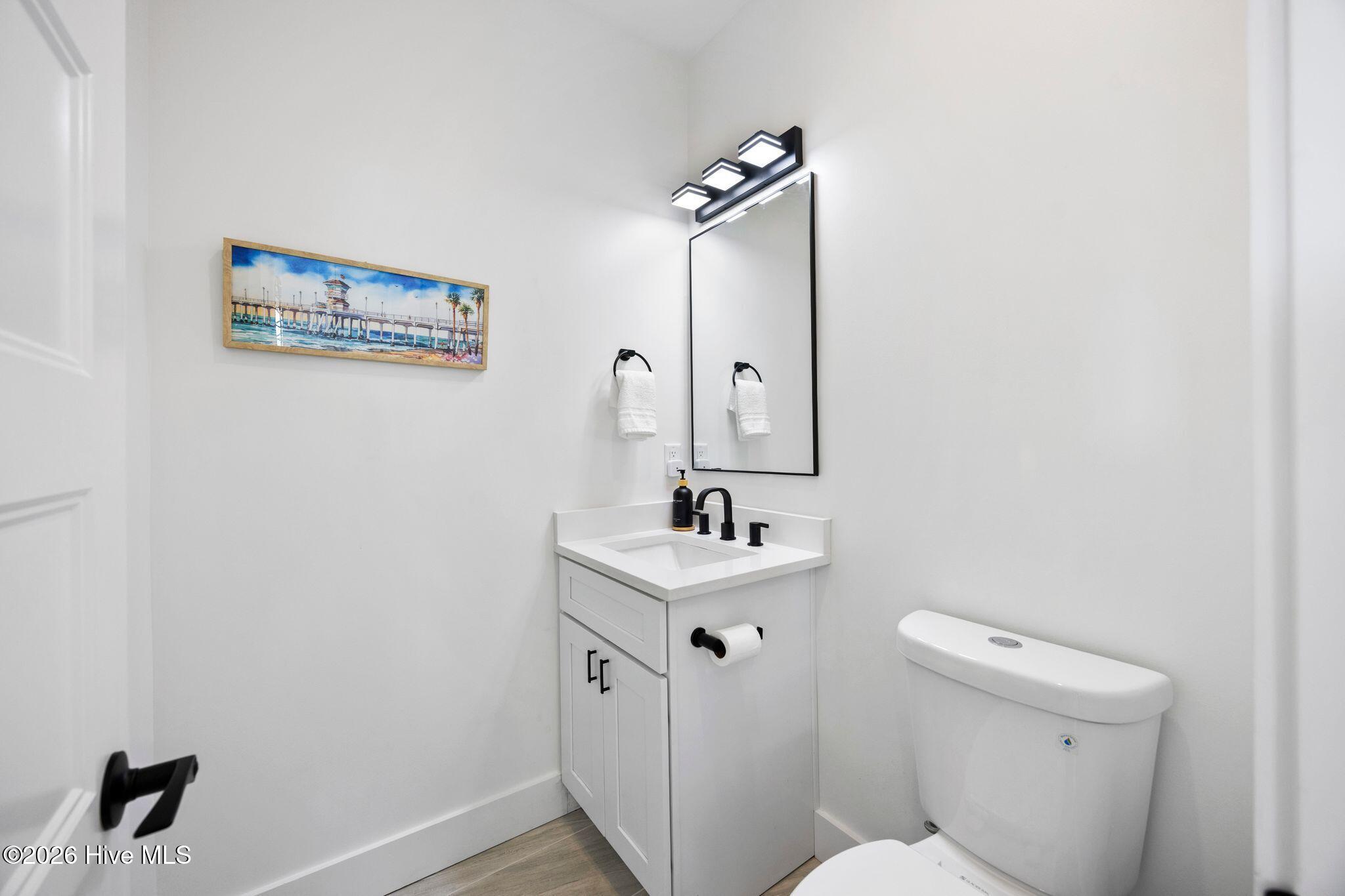 404 Canal Drive 1 Property Photo 17