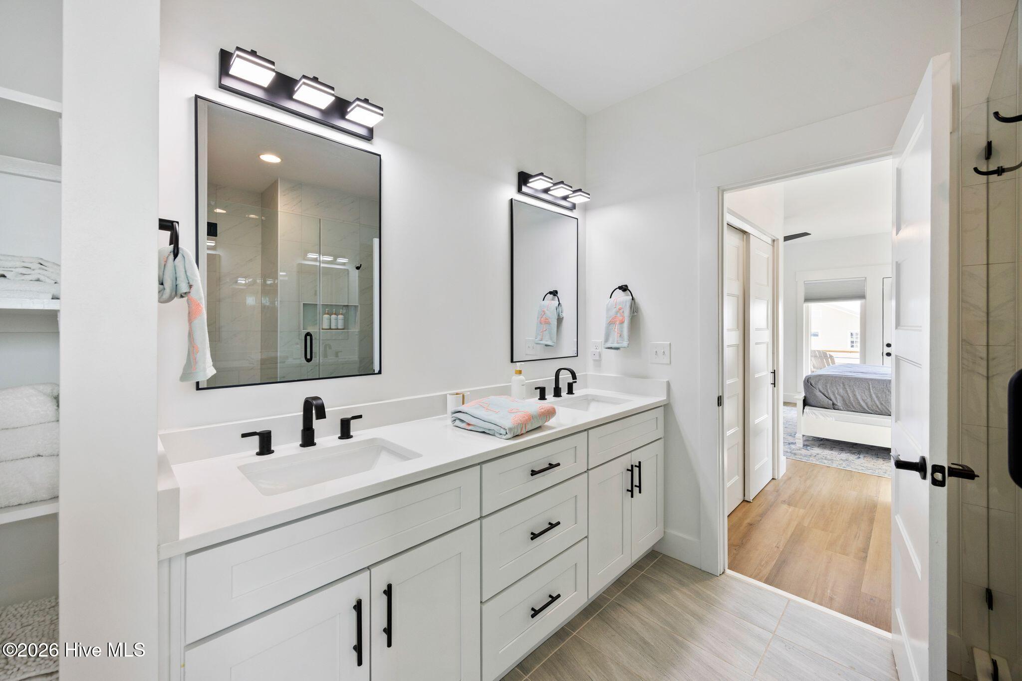 404 Canal Drive 1 Property Photo 26