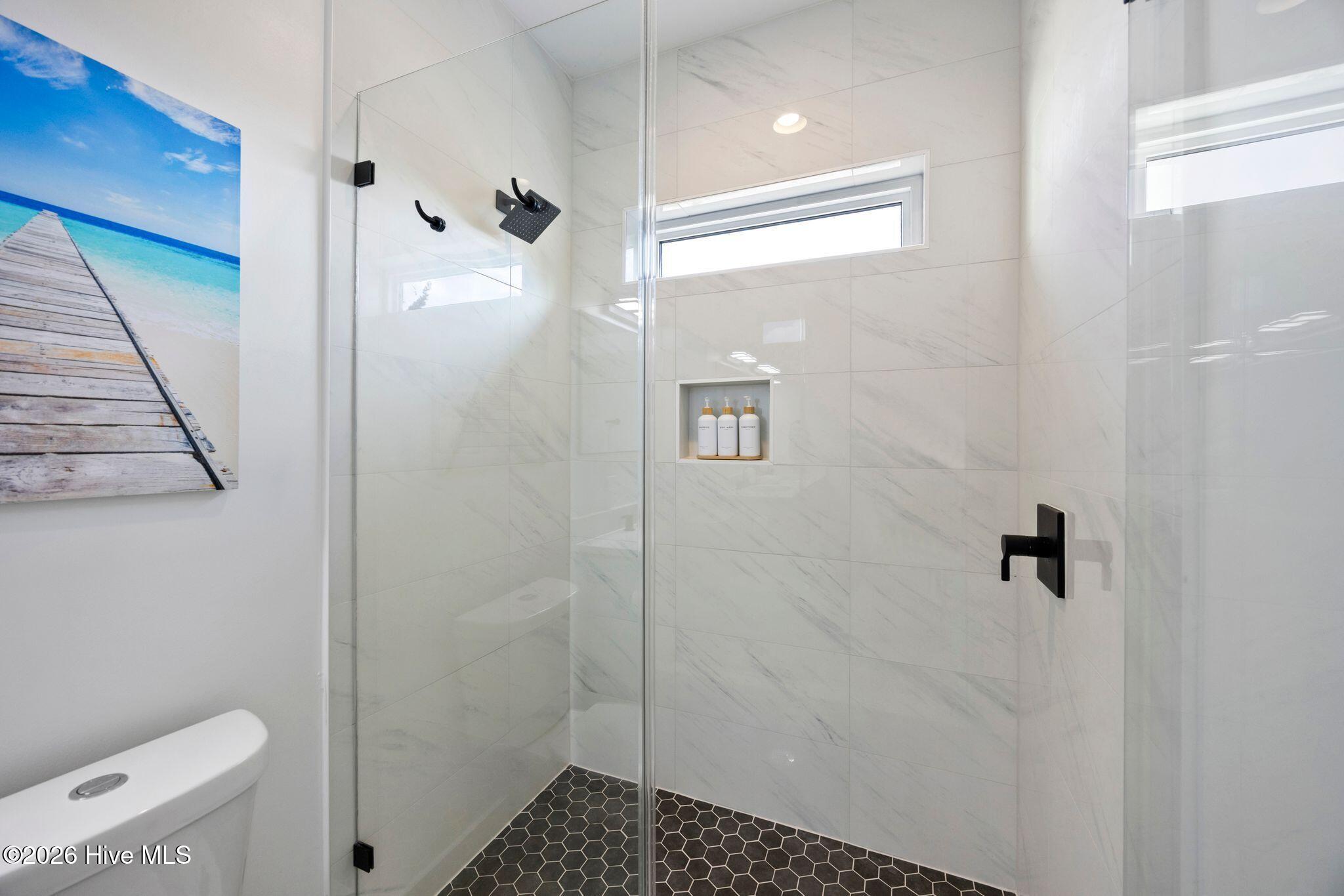 404 Canal Drive 1 Property Photo 41