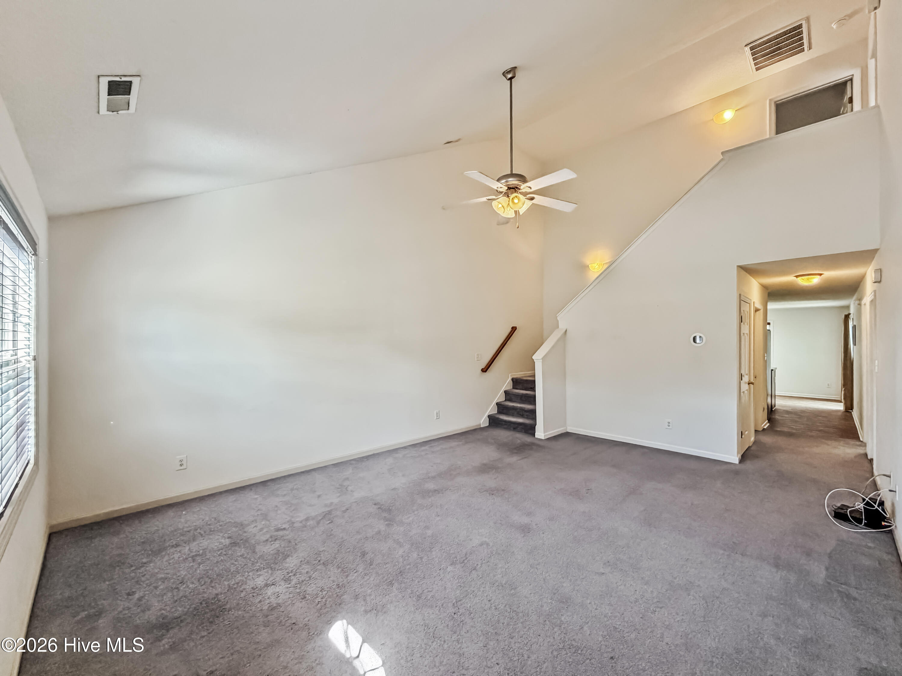 164 Kelly Circle Property Photo 5