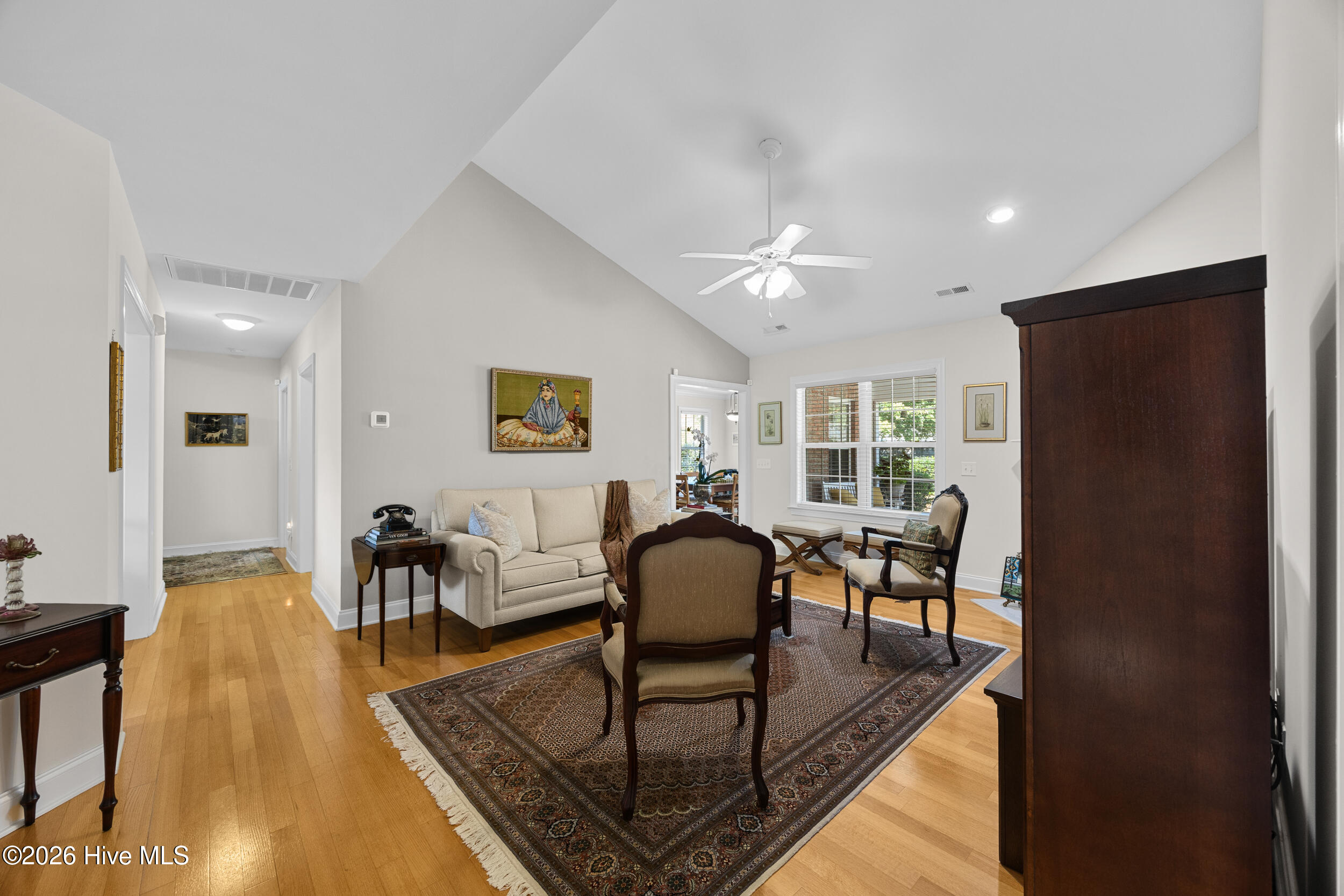 611 Salo Street Property Photo 8