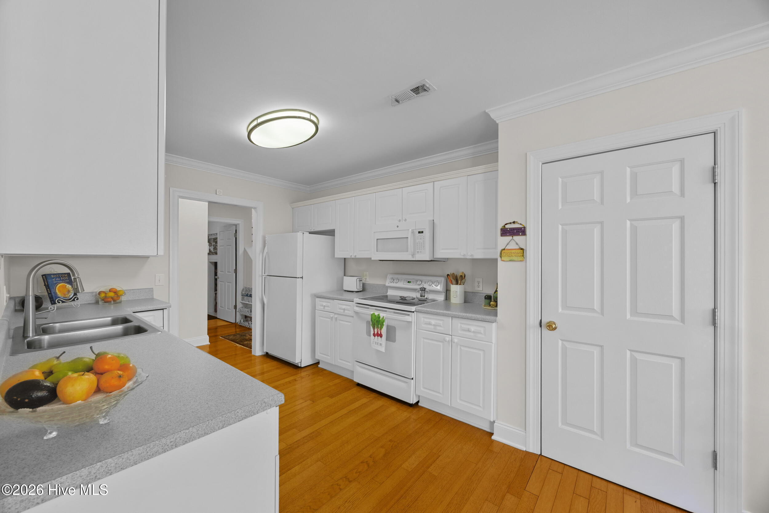 611 Salo Street Property Photo 15
