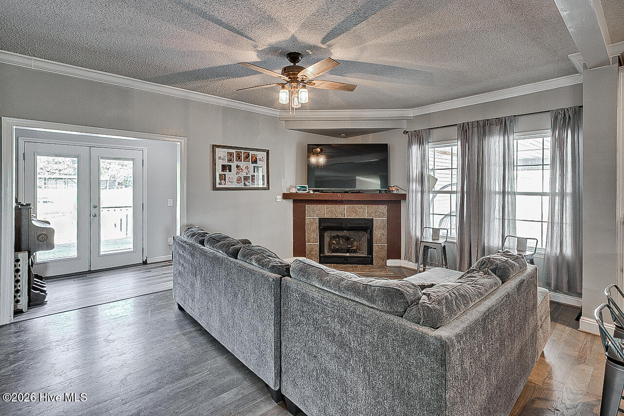4561 Shelton Country Road Property Photo 3