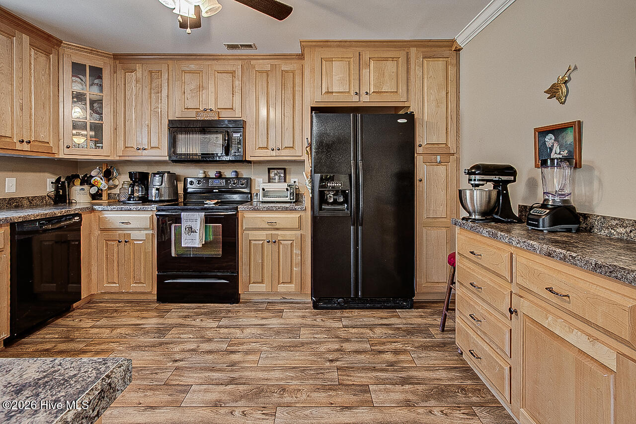 4561 Shelton Country Road Property Photo 33