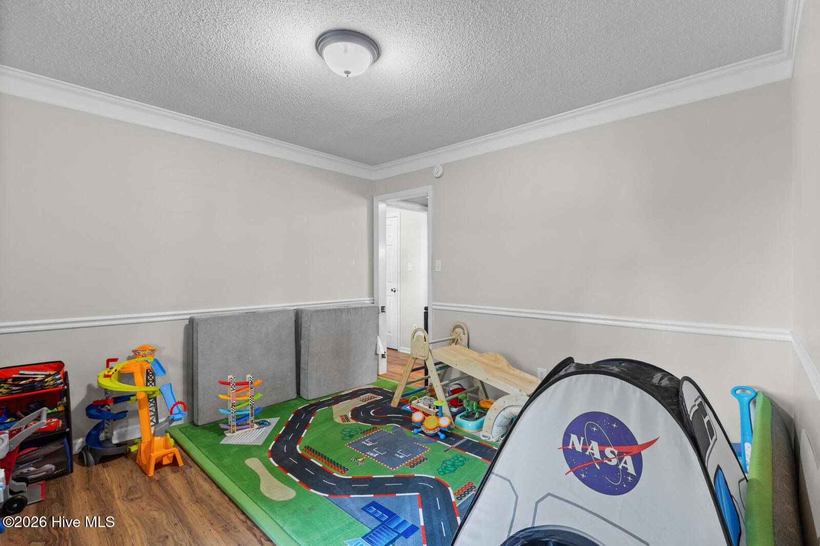 405 Wolf Run Drive Property Photo 16