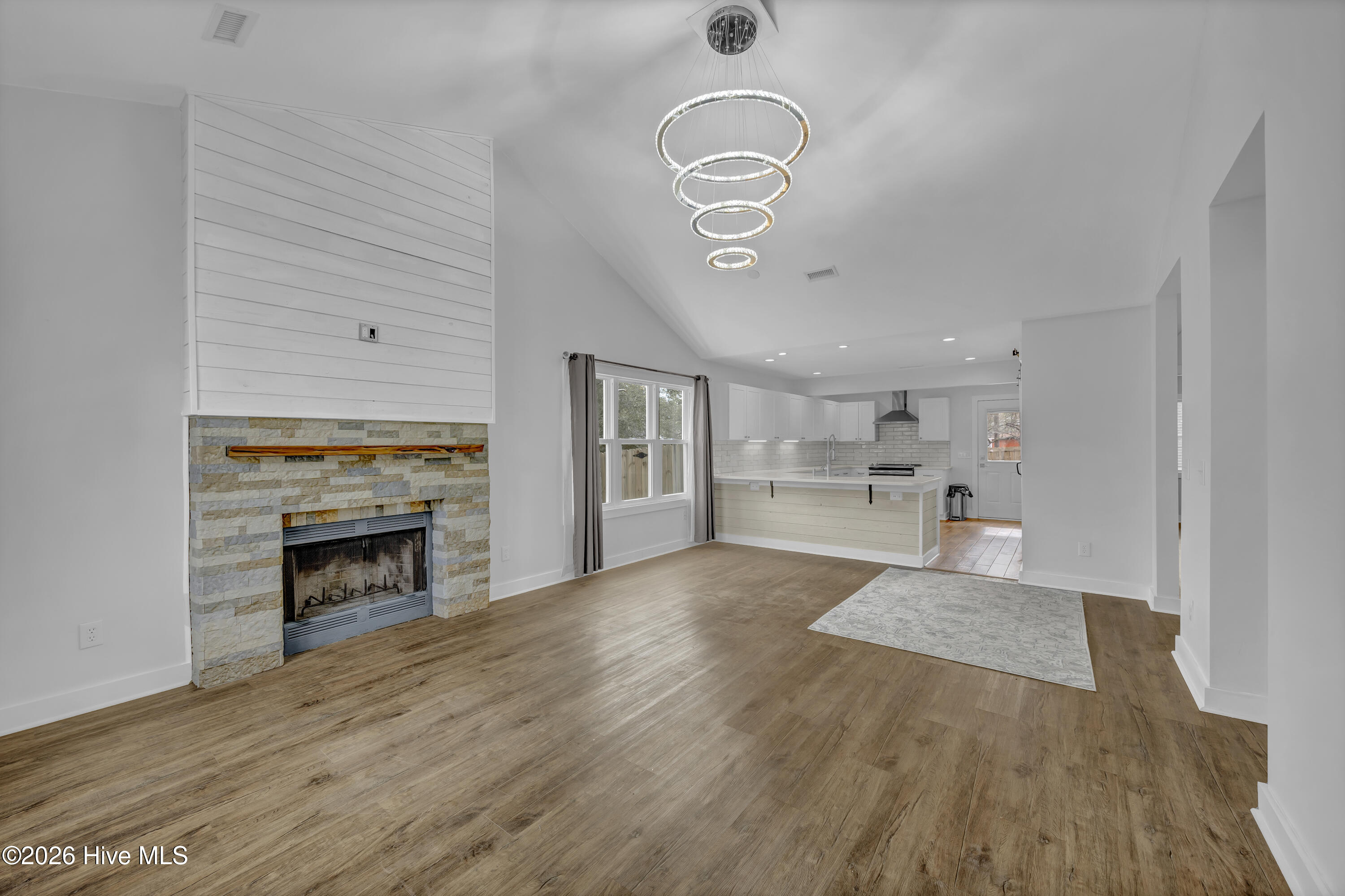 1204 Faulkenberry Road Property Photo 3