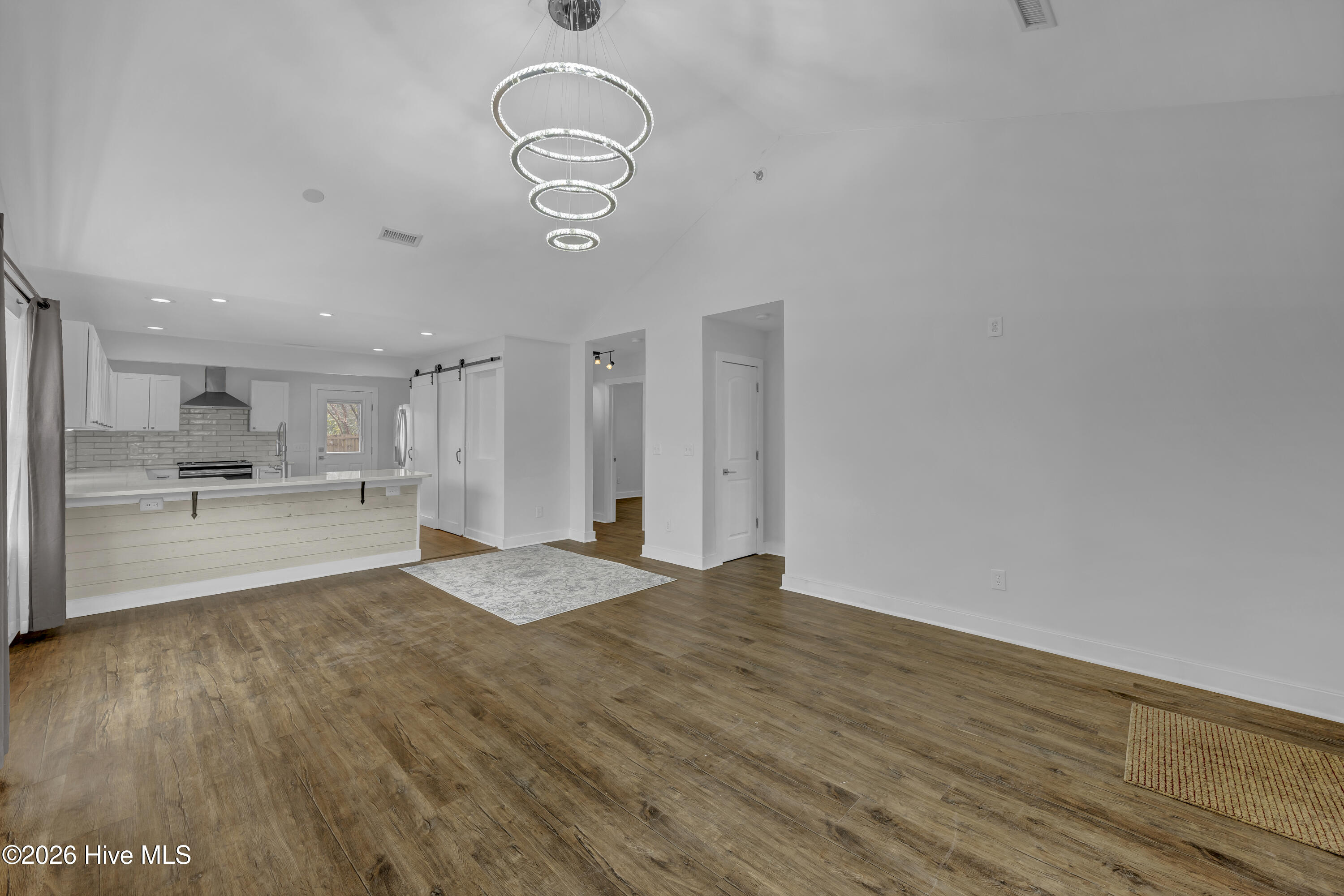 1204 Faulkenberry Road Property Photo 5